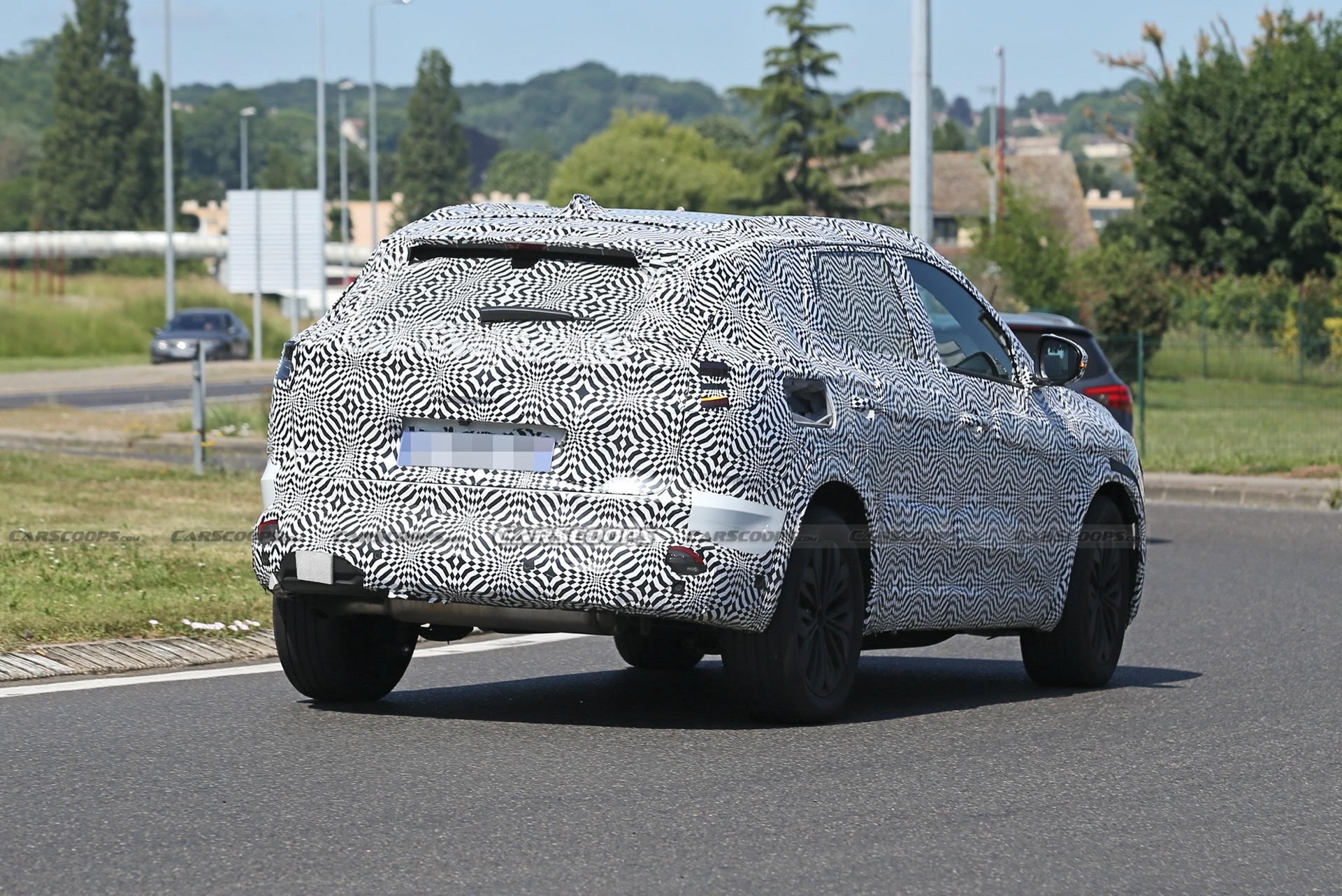 2022 Renault Kadjar Will Be Nissan Rogue Sport’s European Cousin