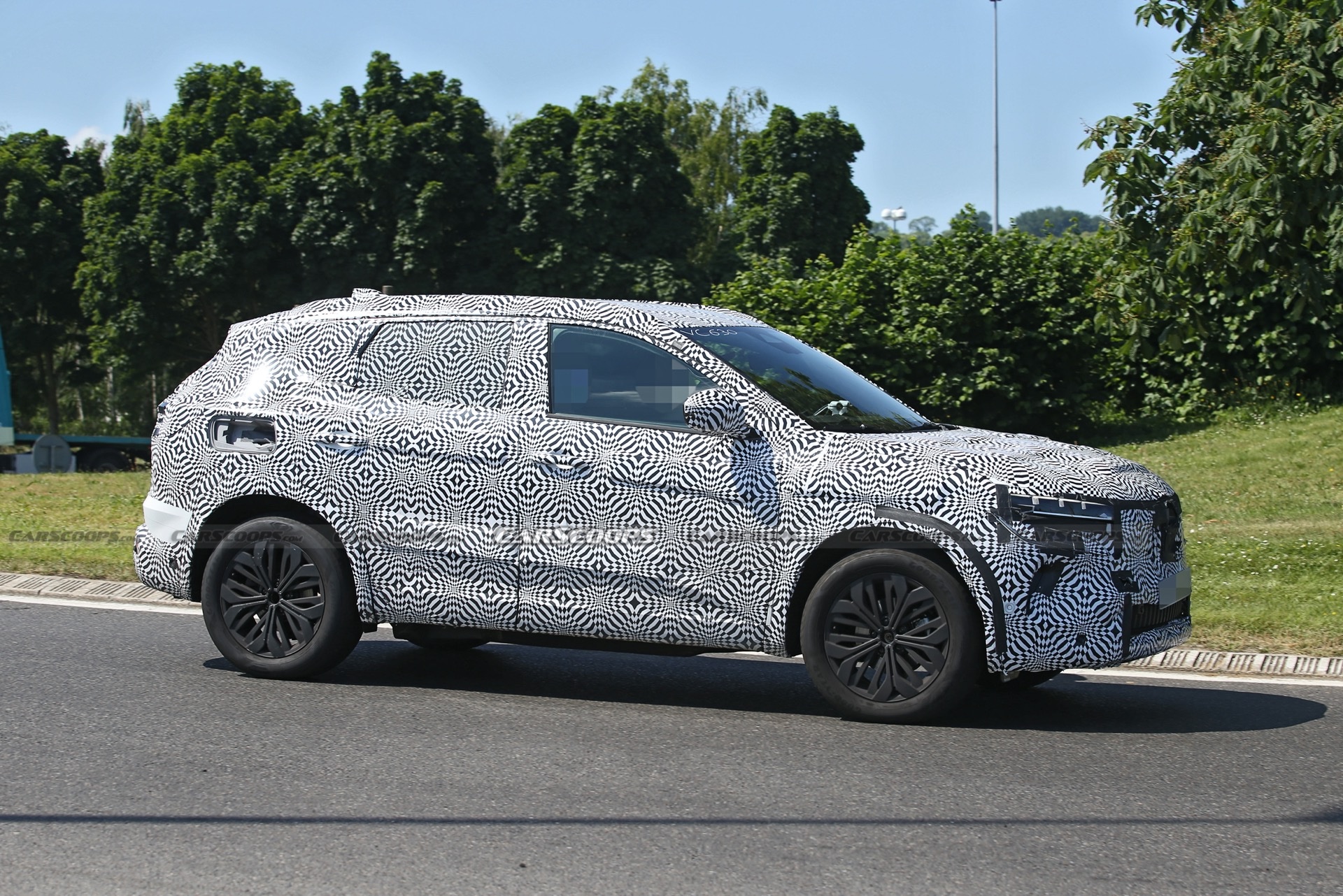 2022 Renault Kadjar Will Be Nissan Rogue Sport’s European Cousin