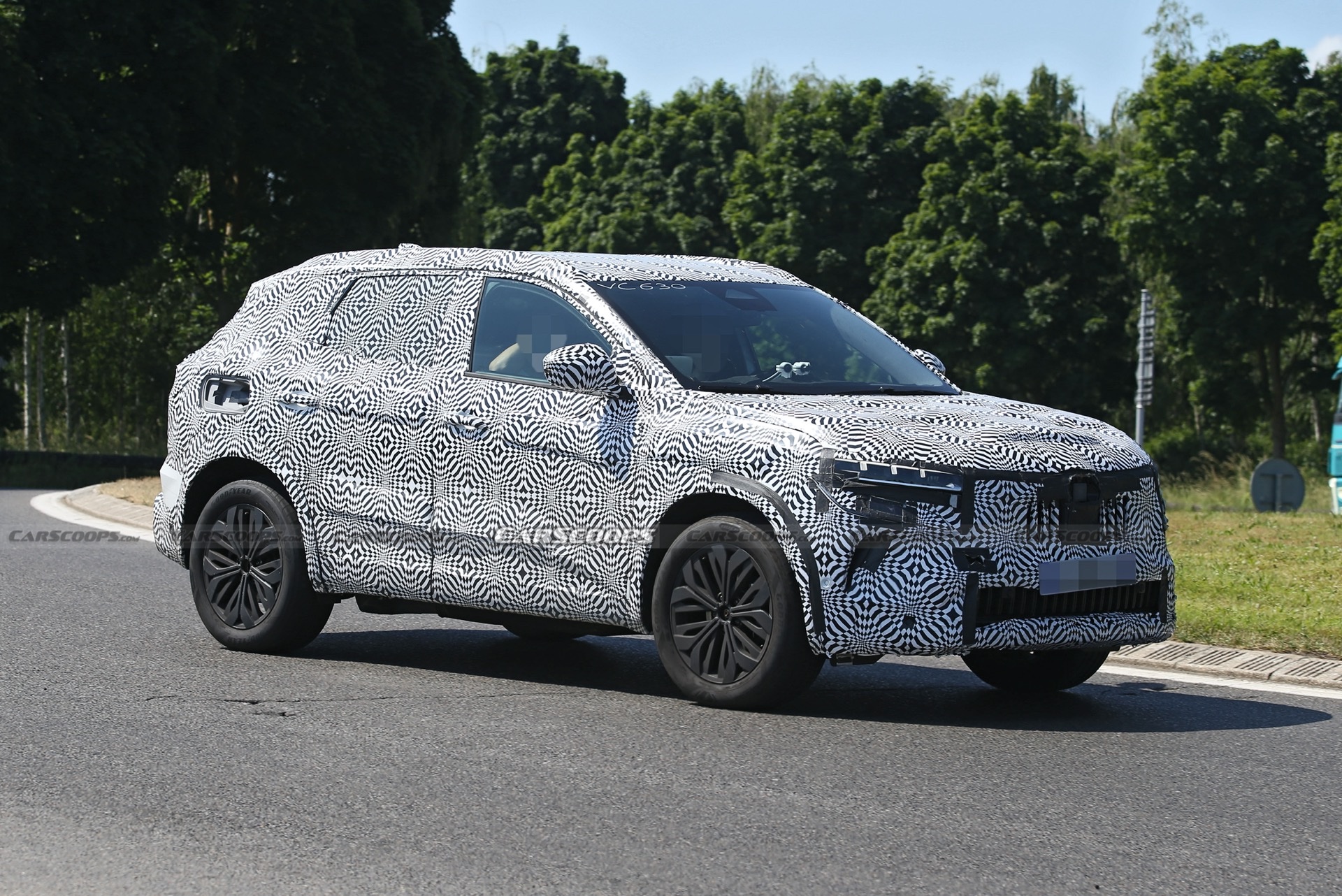 2022 Renault Kadjar Will Be Nissan Rogue Sport’s European Cousin