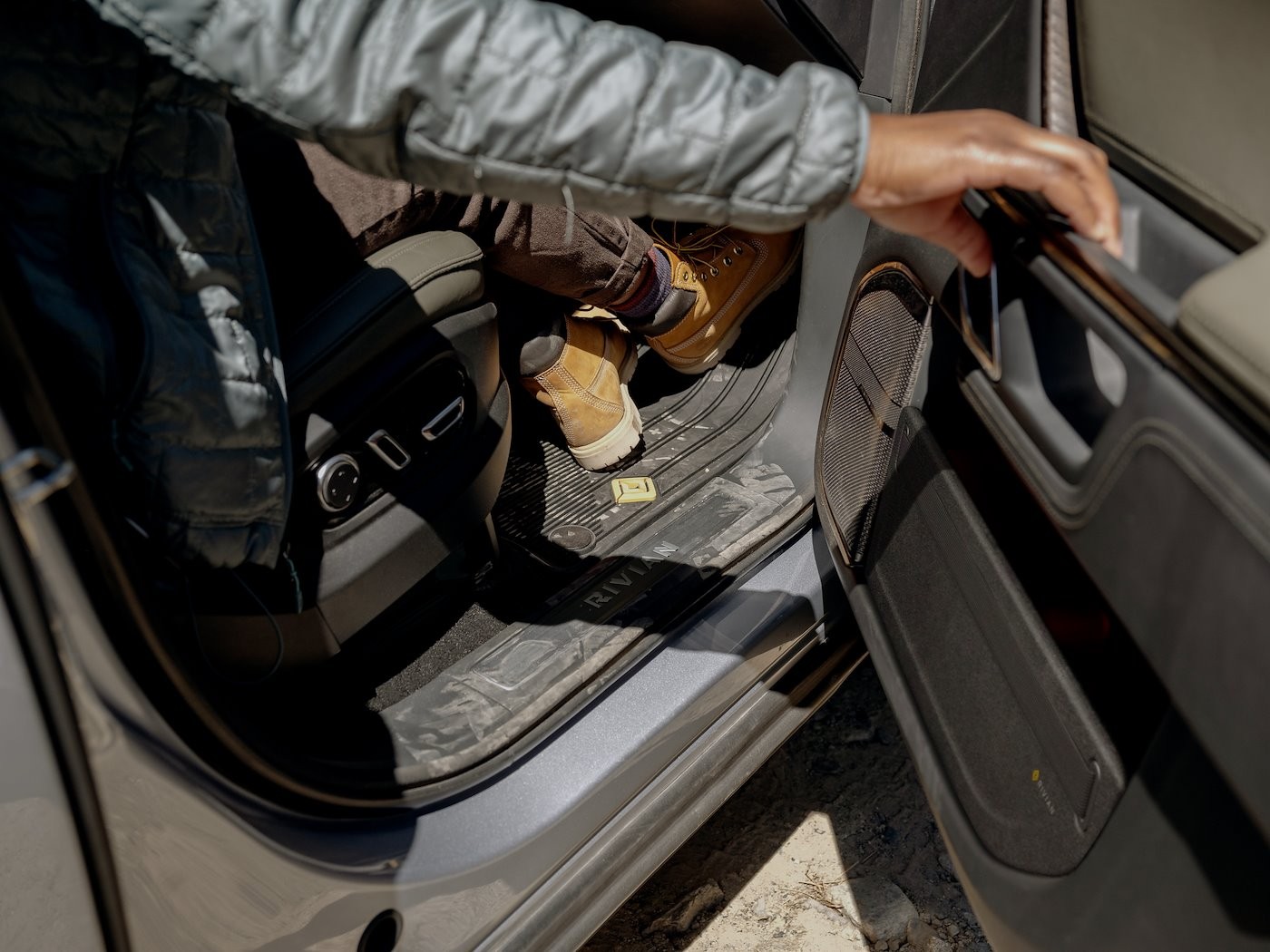 Rivian Showcases The R1T’s Interior, Features Everything From A Removable Speaker To A 16-Inch Infotainment System