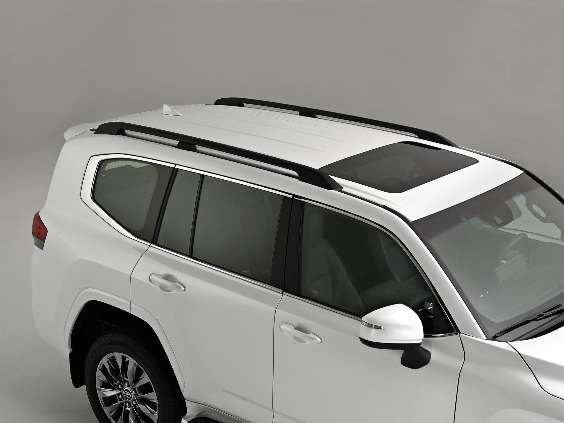 2022 Toyota Land Cruiser Loses Weight, Gains Twin-Turbo V6 And New GR Sport Variant