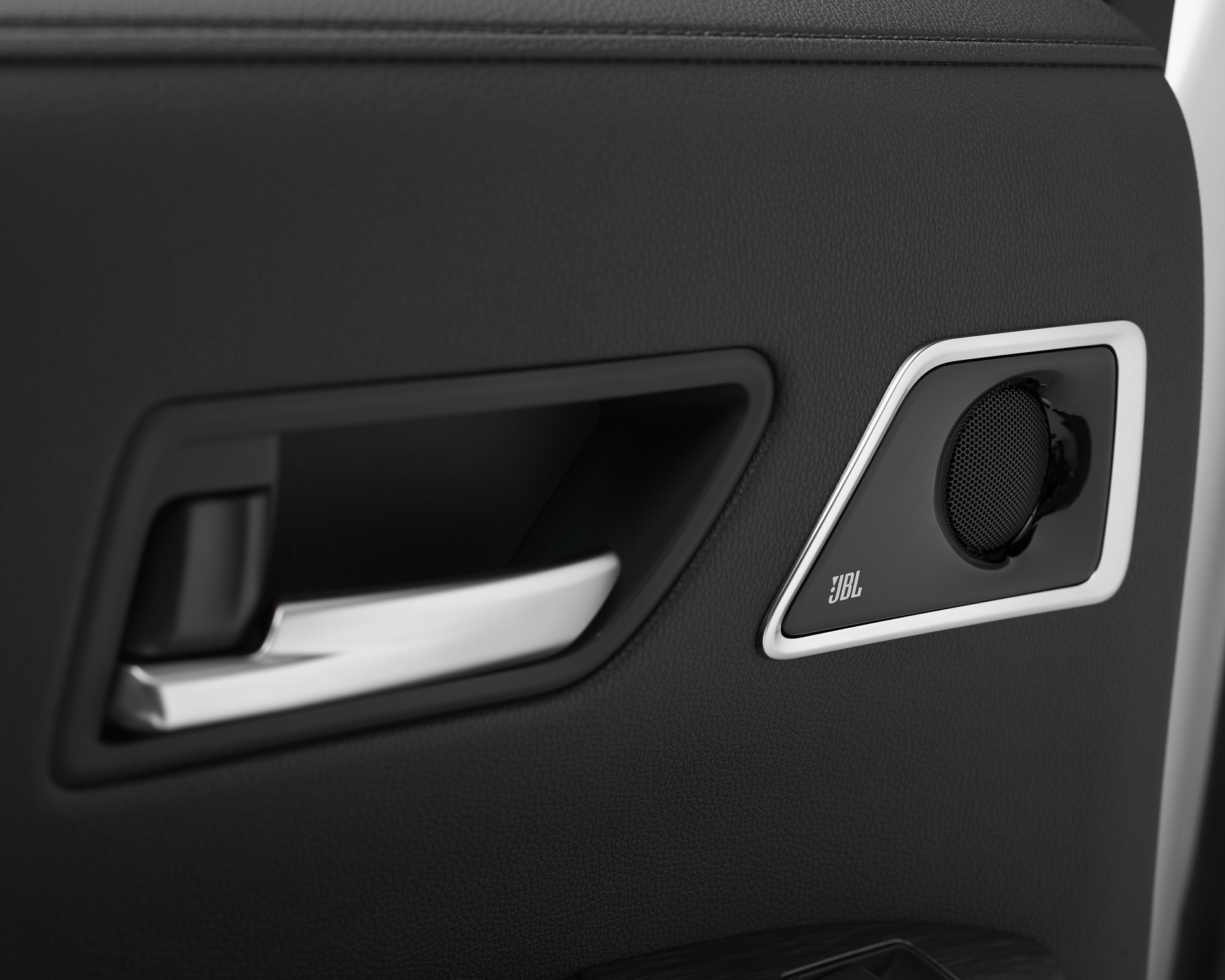 2022 Toyota Land Cruiser Loses Weight, Gains Twin-Turbo V6 And New GR Sport Variant