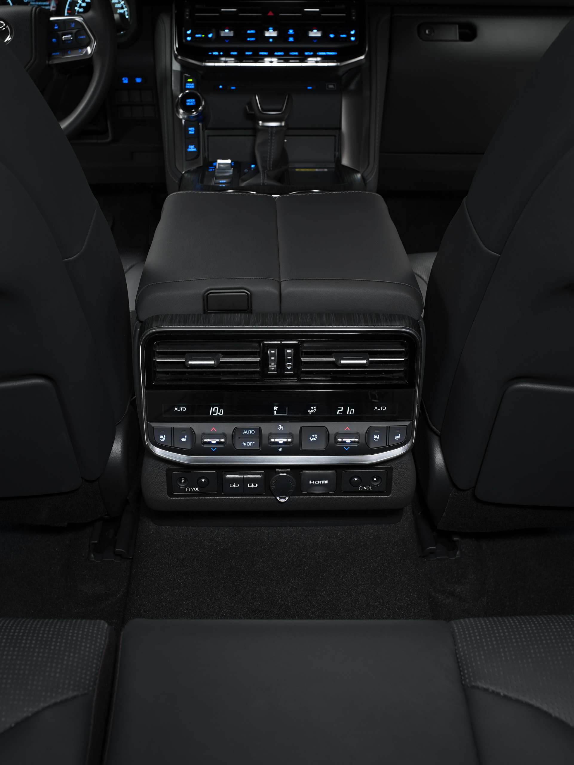 2022 Toyota Land Cruiser Loses Weight, Gains Twin-Turbo V6 And New GR Sport Variant