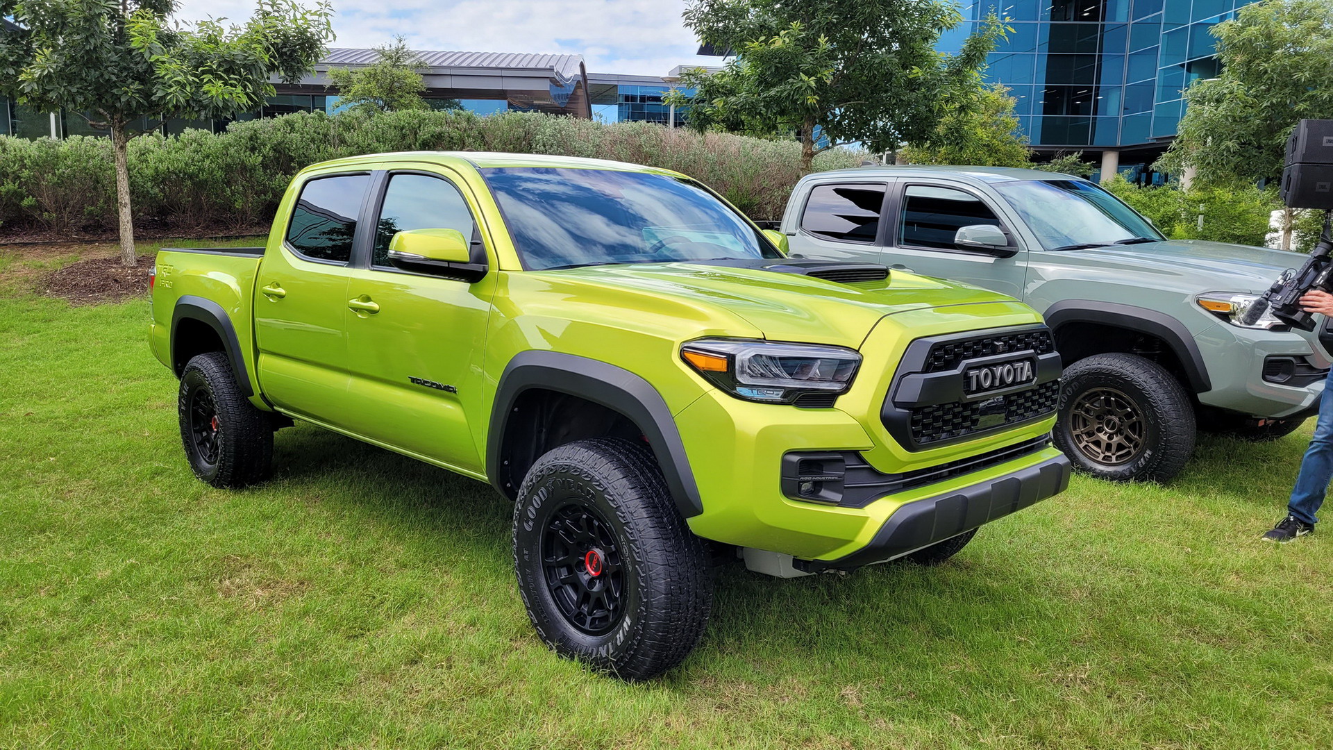 Toyota Lifts The 2022 Tacoma Twice, Offers Two Off-Road-Focused Trims (Live Pics)