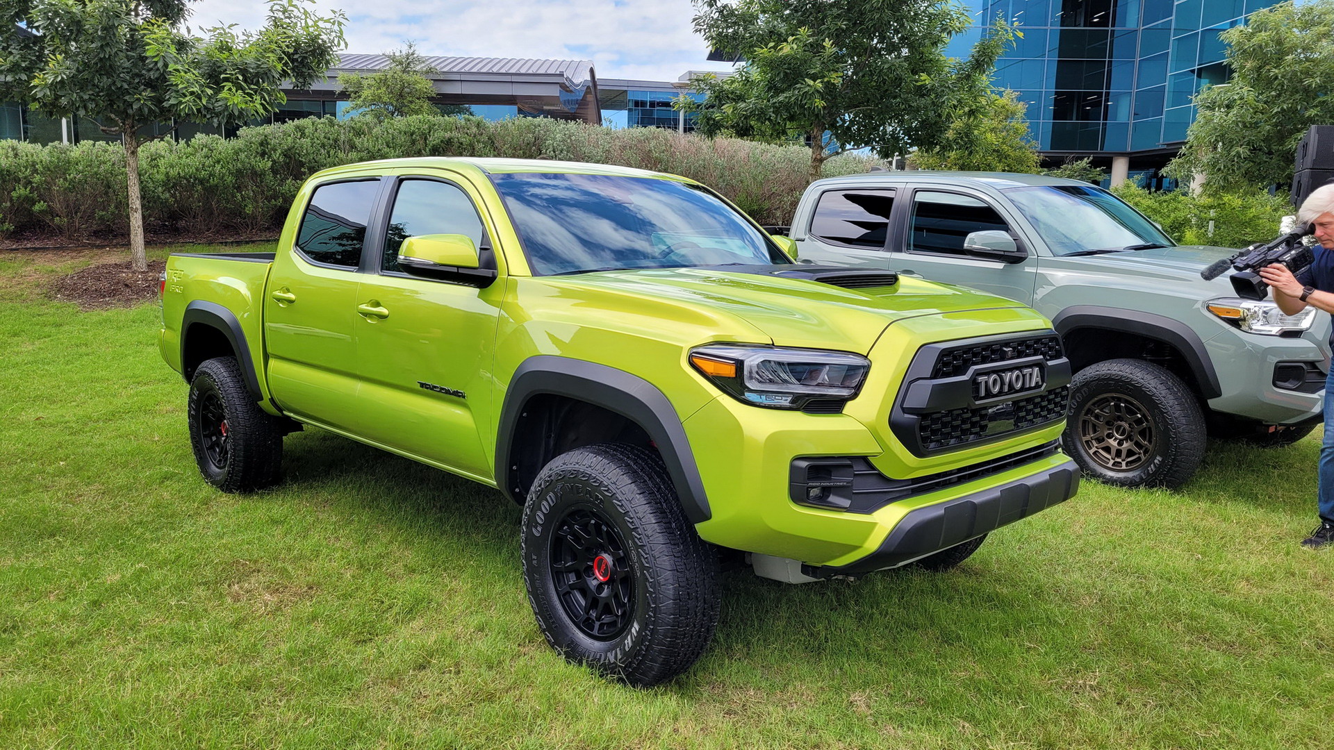 Toyota Lifts The 2022 Tacoma Twice, Offers Two Off-Road-Focused Trims (Live Pics)