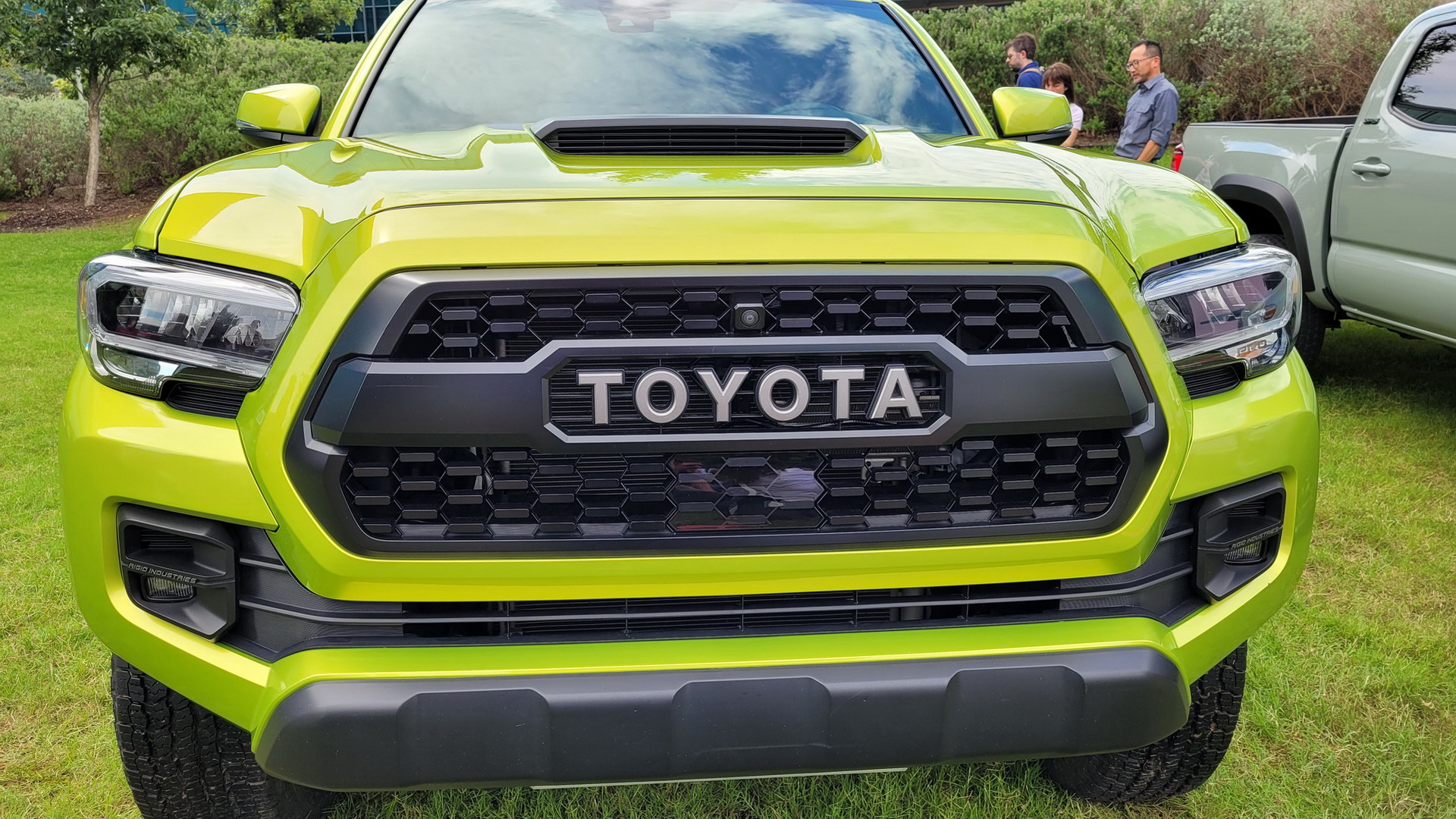 Toyota Lifts The 2022 Tacoma Twice, Offers Two Off-Road-Focused Trims (Live Pics)