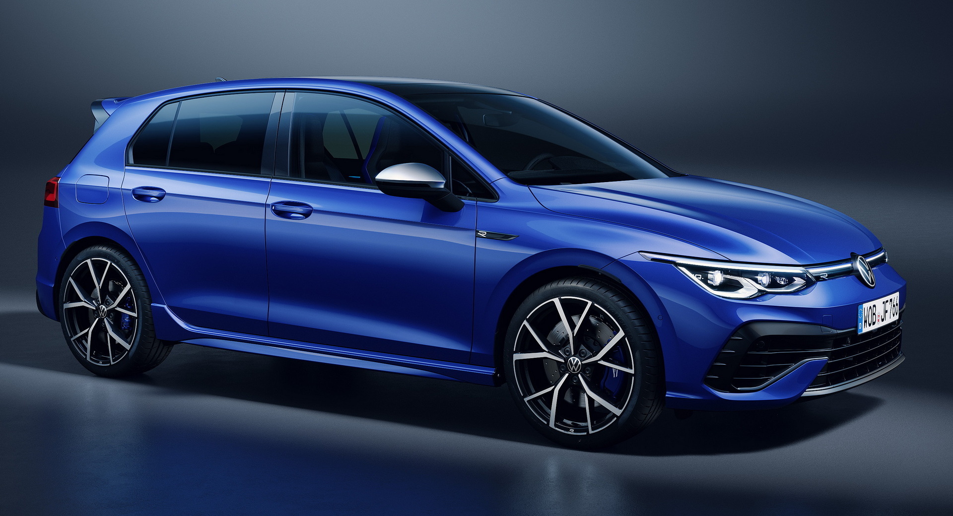 The 2022 Golf R Gets An F1-Style Rev Counter And An M-Style R Button