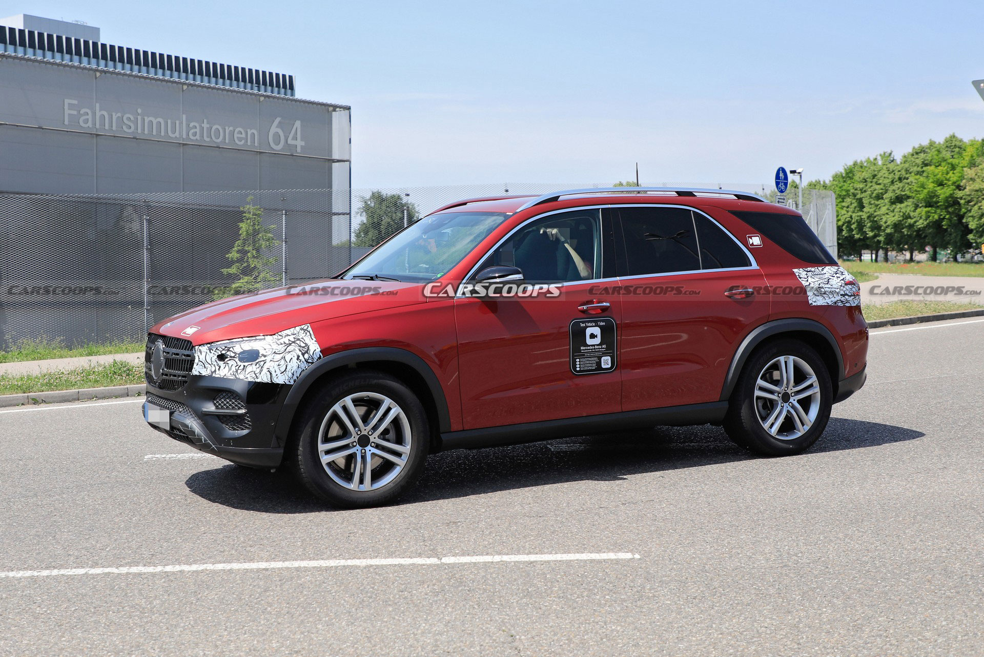 2023 Mercedes GLE Spied For The First Time, Will Be Getting A Minor Facelift