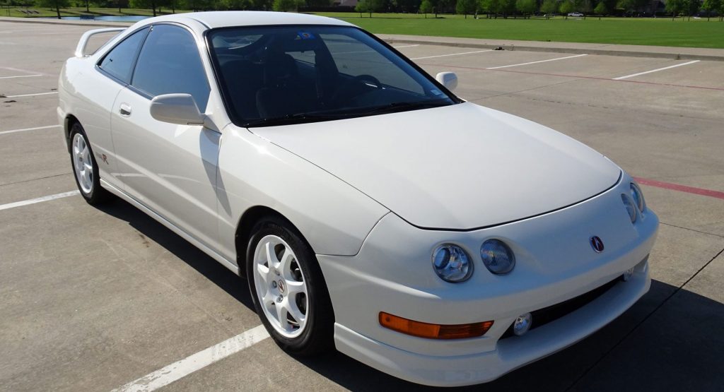  Seller Crashes Acura Integra Type R He Sold For $51,000 On BaT Right After Auction Ended
