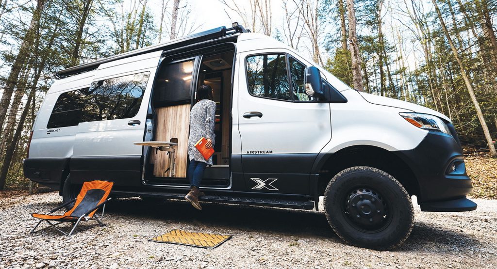 The 2022 Airstream Interstate 24X Is An Adventure-Ready Mercedes Motorhome For The Wilderness