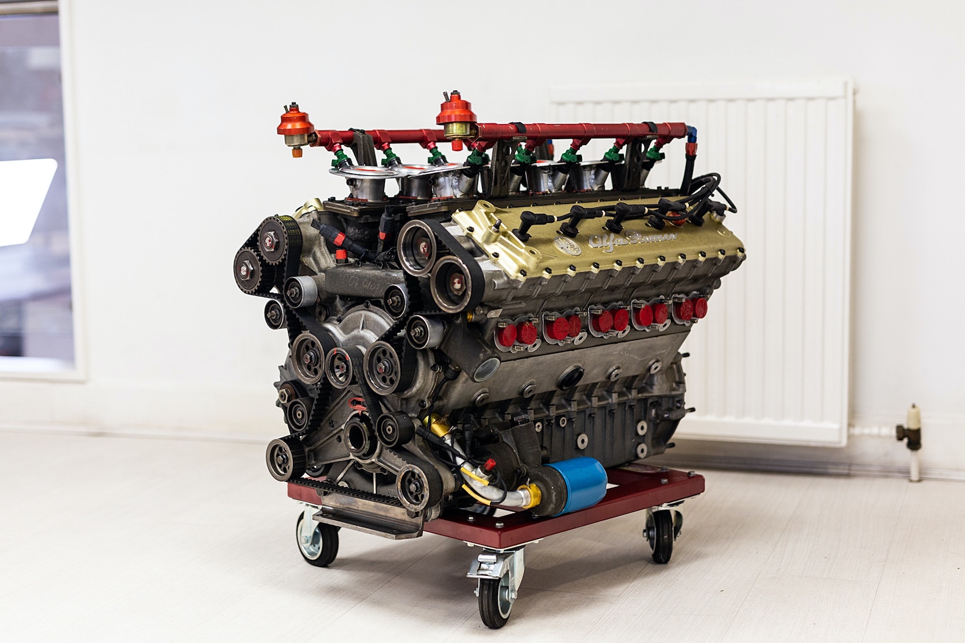Recreate Alfa Romeo’s Incredible 164 Pro-Car With This 3.5L Alfa V10 F1 Engine