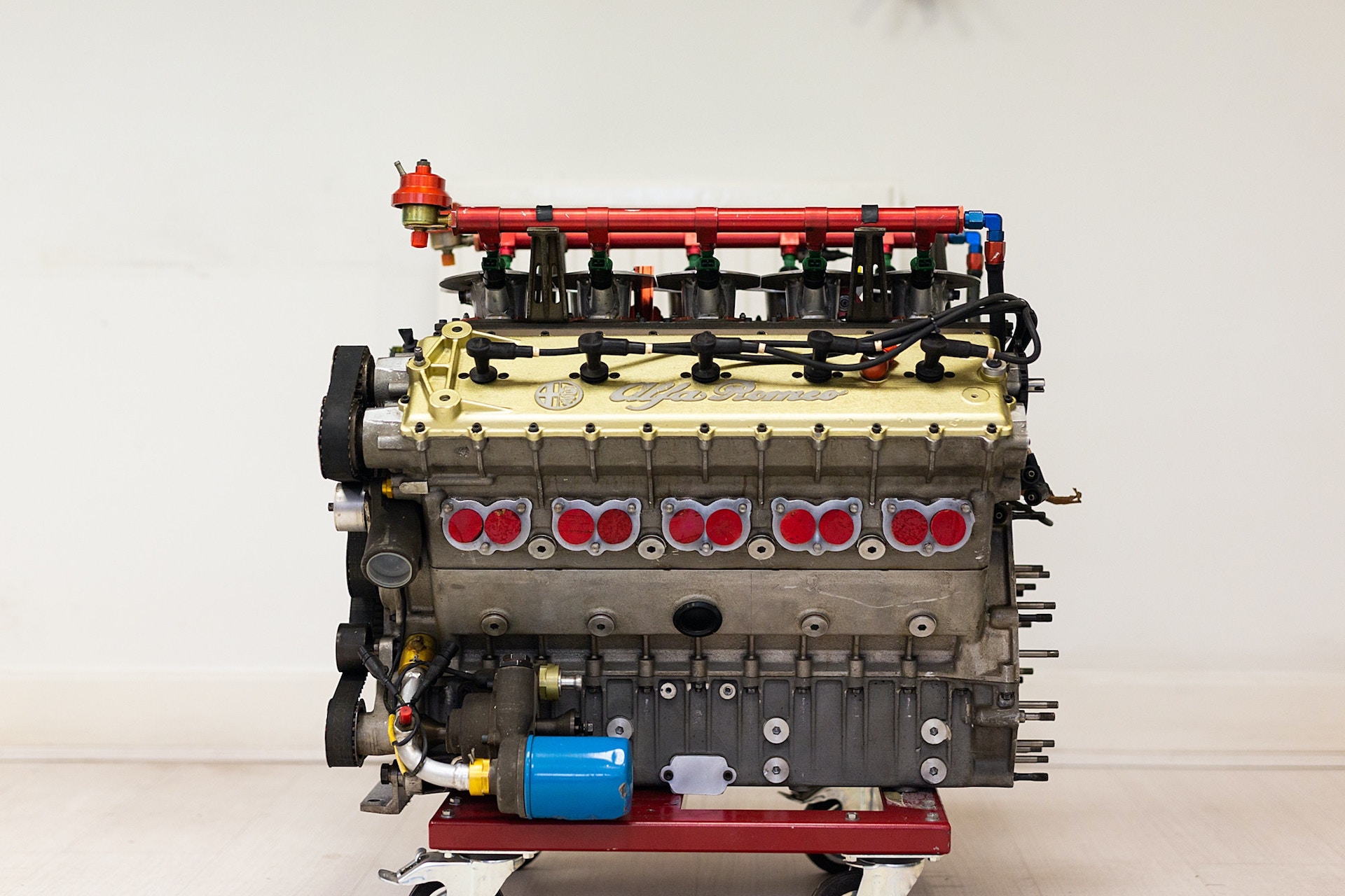 Recreate Alfa Romeo’s Incredible 164 Pro-Car With This 3.5L Alfa V10 F1 Engine