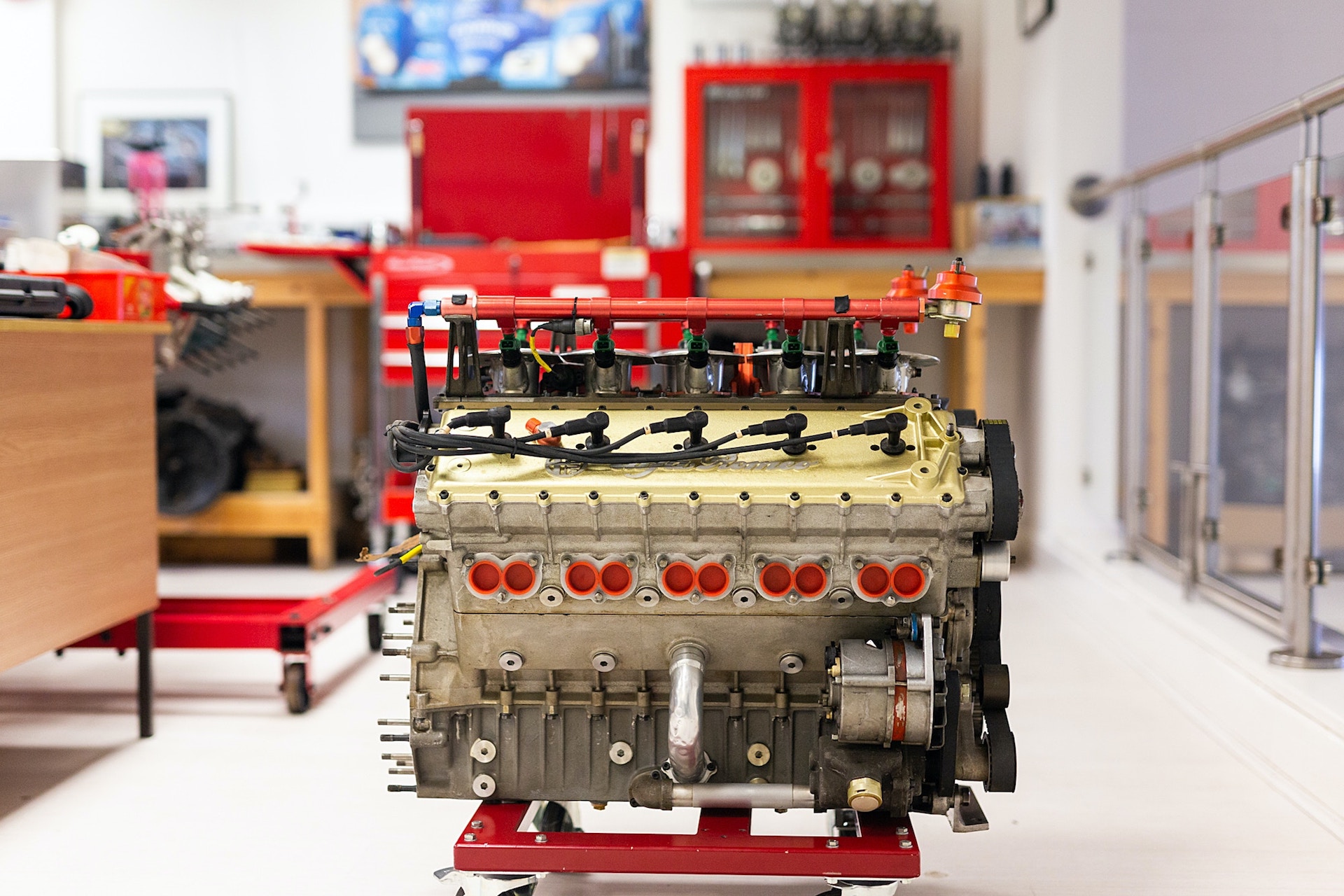 Recreate Alfa Romeo’s Incredible 164 Pro-Car With This 3.5L Alfa V10 F1 Engine