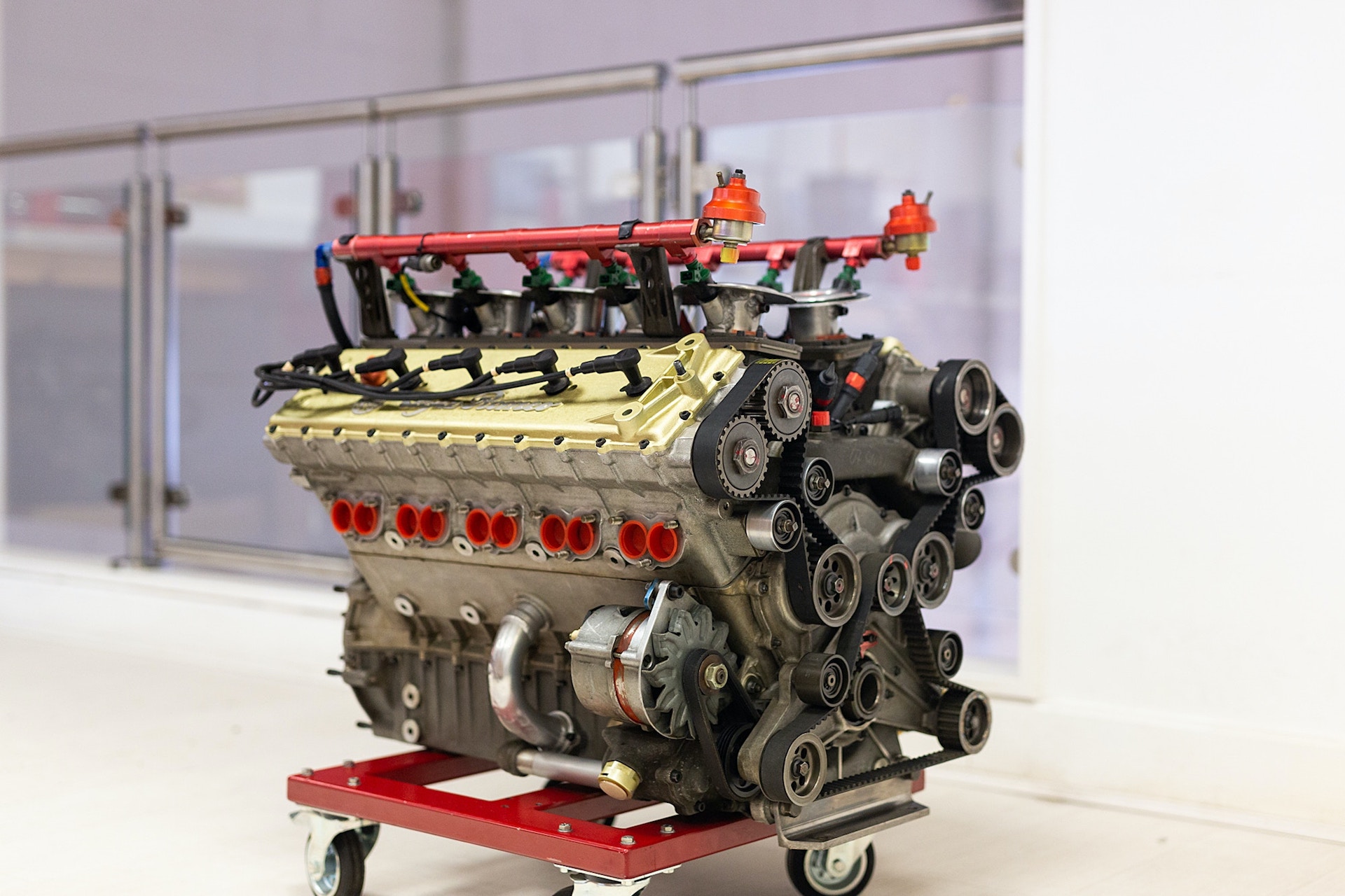 Recreate Alfa Romeo’s Incredible 164 Pro-Car With This 3.5L Alfa V10 F1 Engine