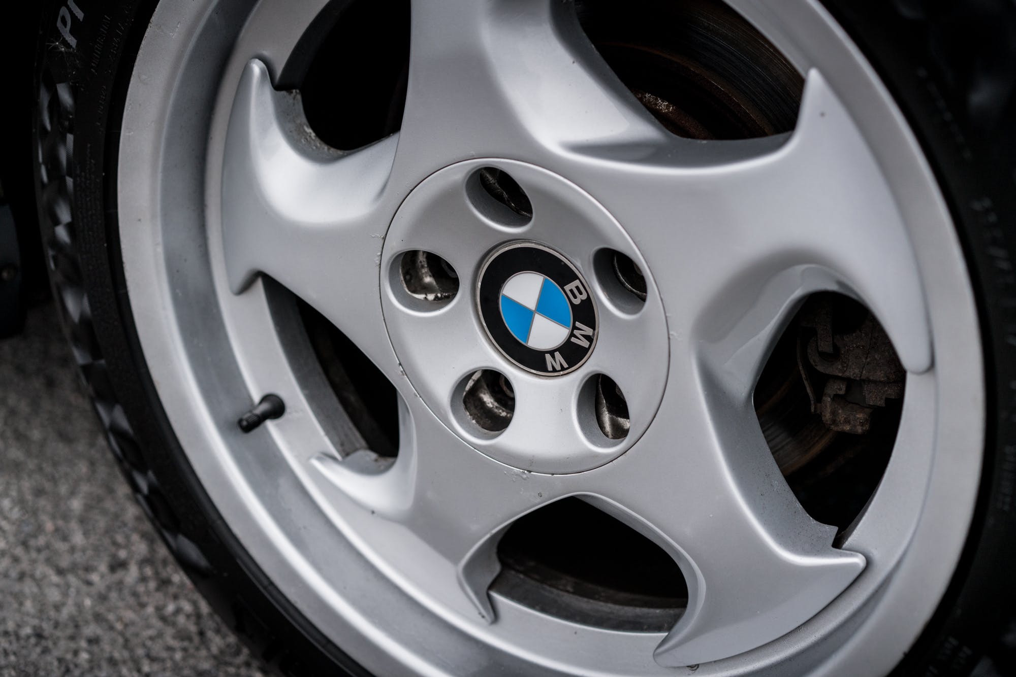 Chris Harris Is Selling His ‘DIY’ 1996 BMW M5 Touring E34 Conversion