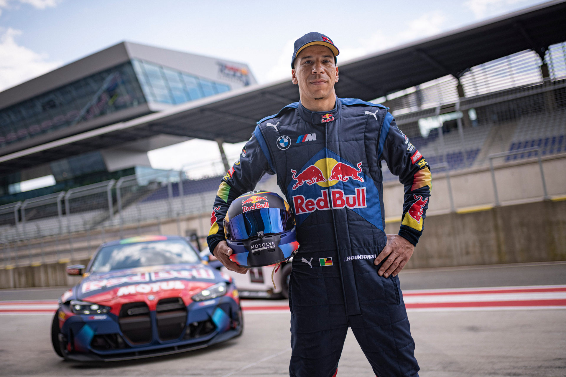 BMW M And The Red Bull Driftbrothers Unveil 1,050 HP M4 Drift Cars