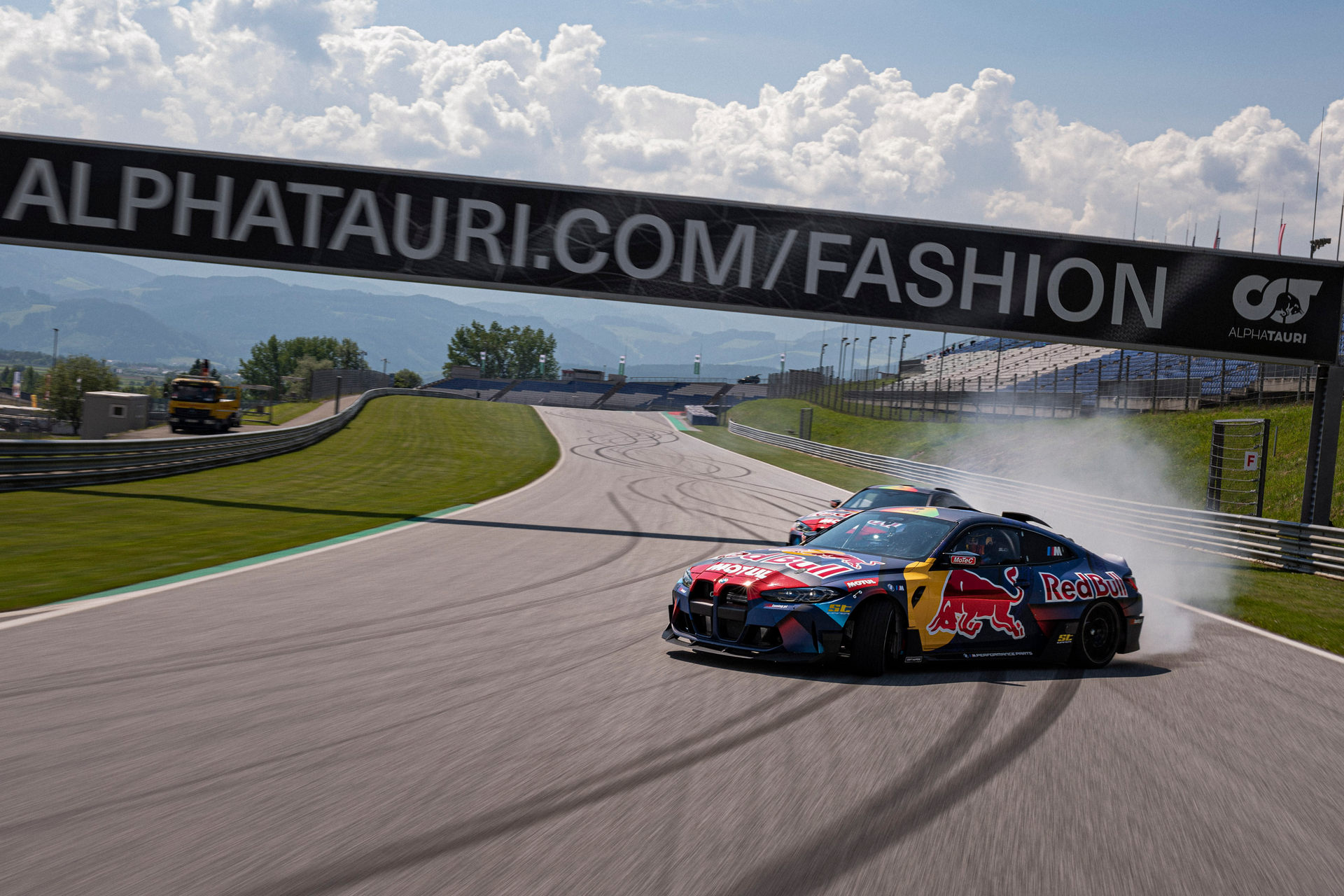 BMW M And The Red Bull Driftbrothers Unveil 1,050 HP M4 Drift Cars