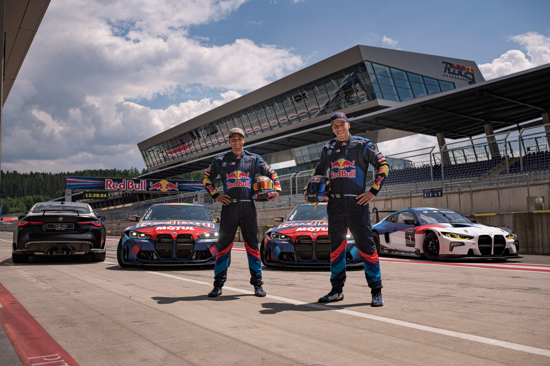 BMW M And The Red Bull Driftbrothers Unveil 1,050 HP M4 Drift Cars