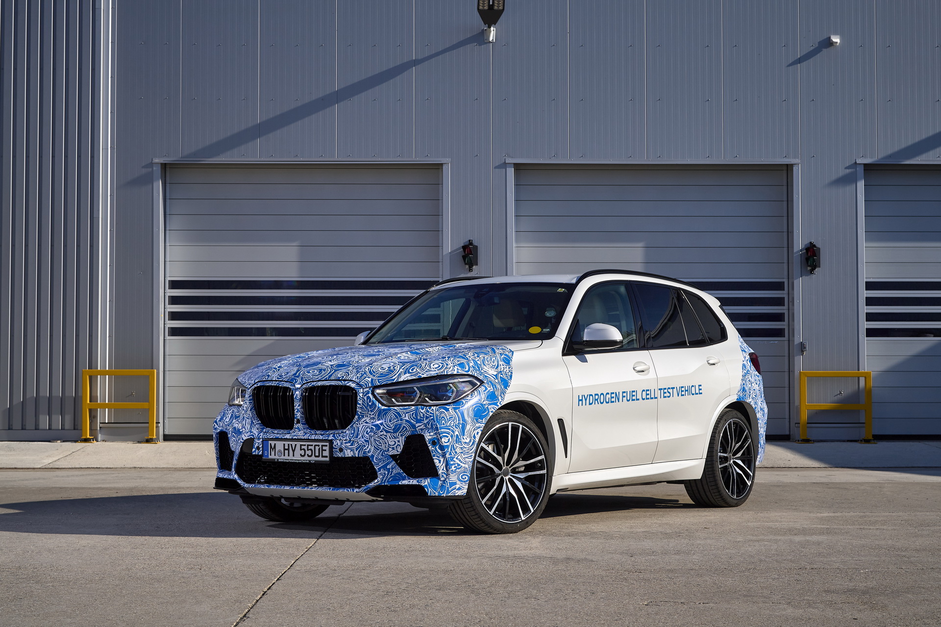 BMW Rolls Out X5 Hydrogen Fuel Cell Prototype Ahead Of 2022 Launch