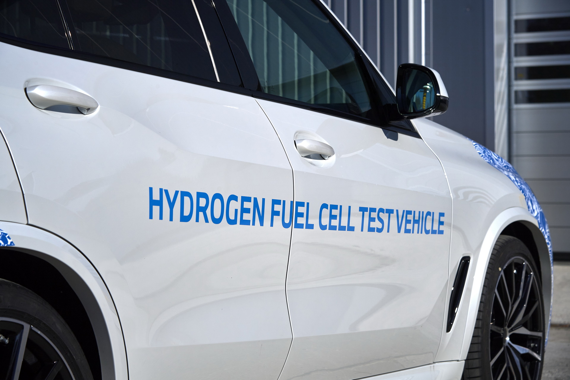 BMW Rolls Out X5 Hydrogen Fuel Cell Prototype Ahead Of 2022 Launch