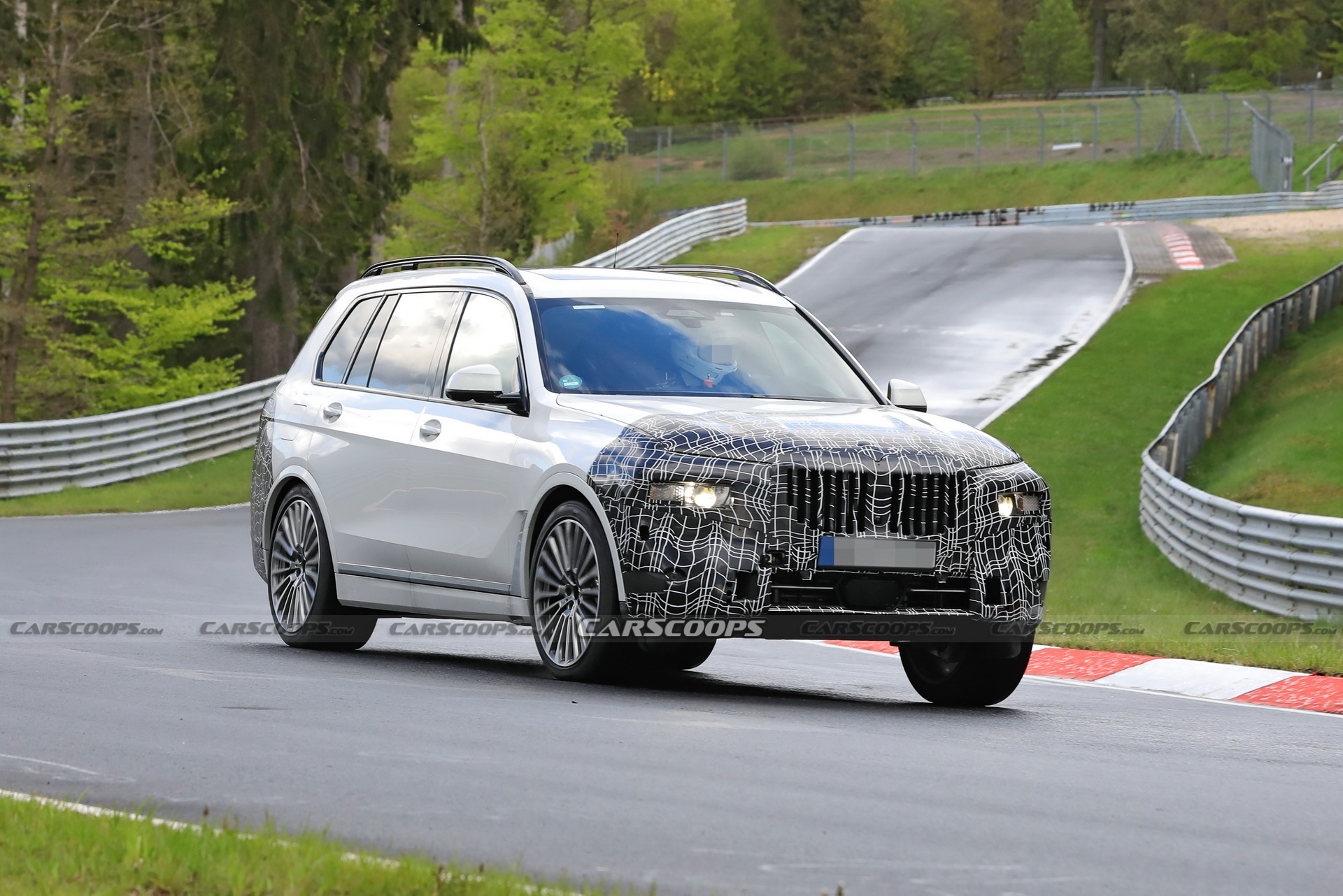 2022 BMW X7 Takes To The Track With Facelifted Looks