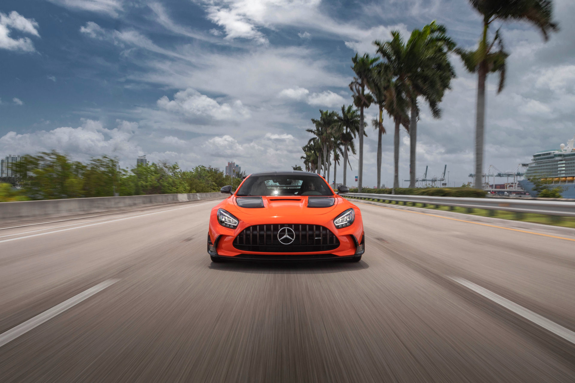 Mercedes-AMG GT Black Series Inspires New 2,250 HP Cigarette Racing Boat