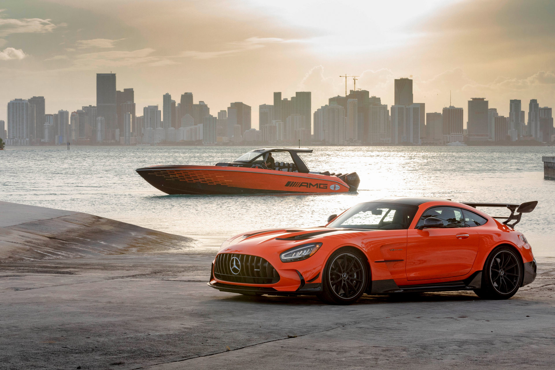 Mercedes-AMG GT Black Series Inspires New 2,250 HP Cigarette Racing Boat