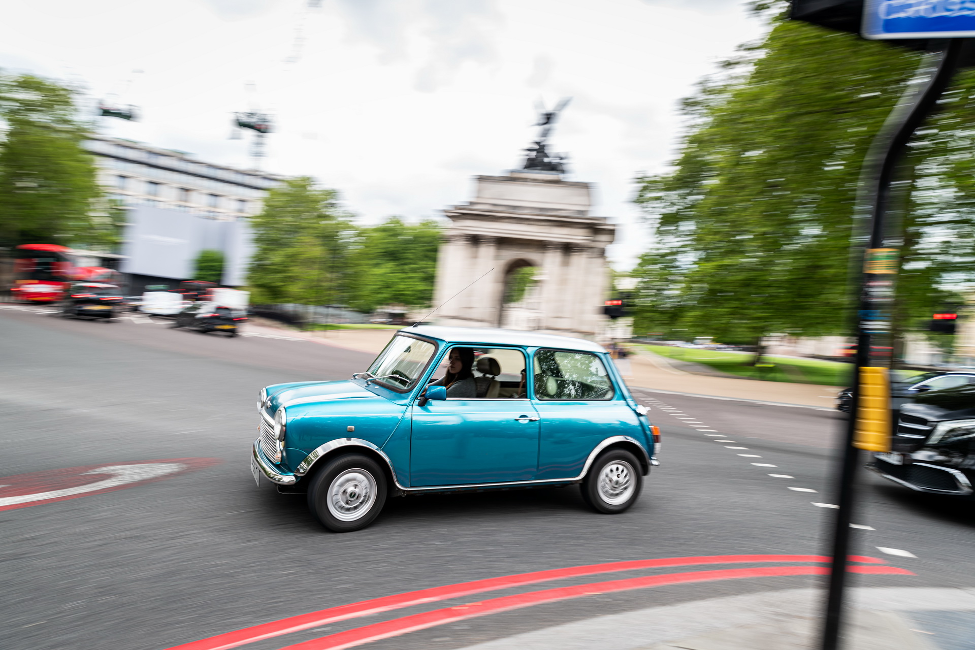 Fancy A Classic Mini With A Nissan Leaf EV Powertrain?