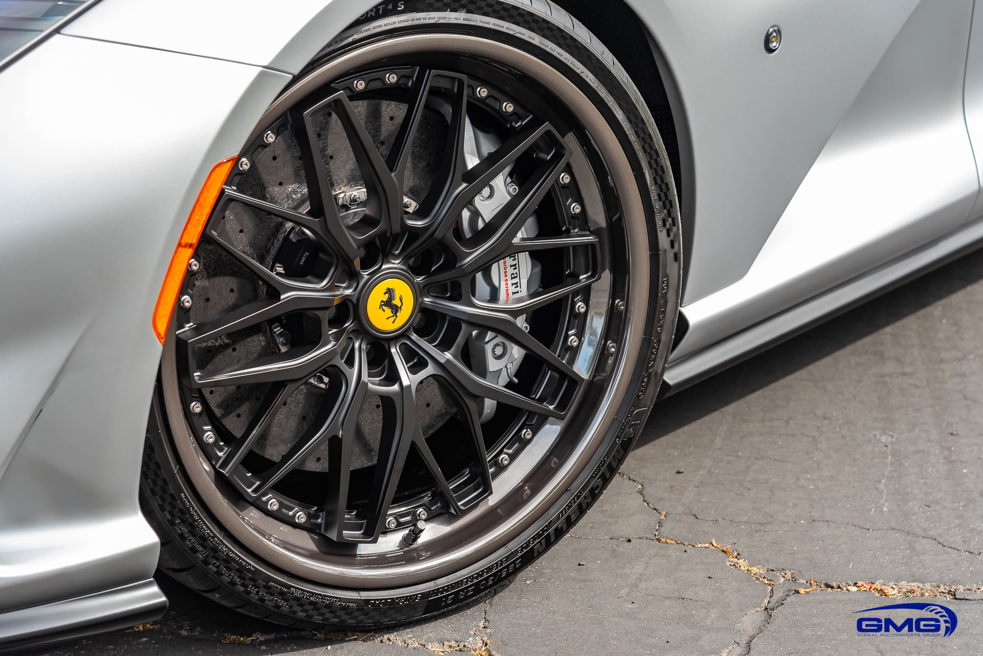 Ferrari 812 Superfast Looks Perfect With These Stylish Mods