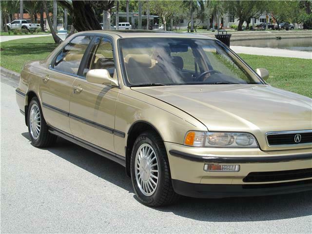 For $14k, You Can Own A 28k Mile Example Of Acura’s Prettiest Flagship Sedan Ever, The Legend Mk2