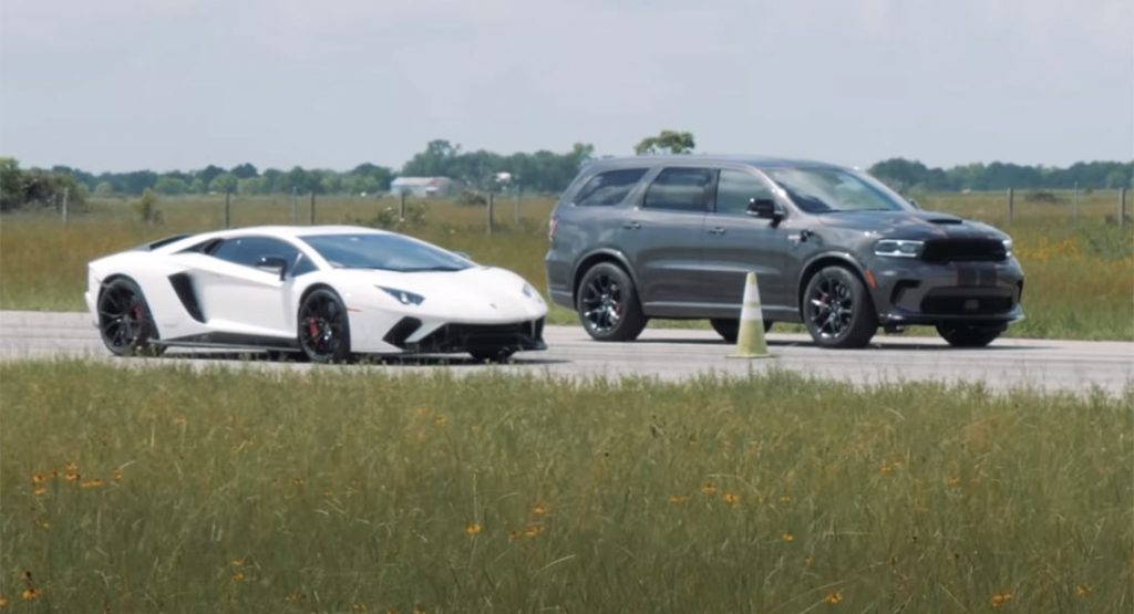  Lamborghini Aventador Looks Hopeless Against 1,000 HP Dodge Durango SRT Hellcat