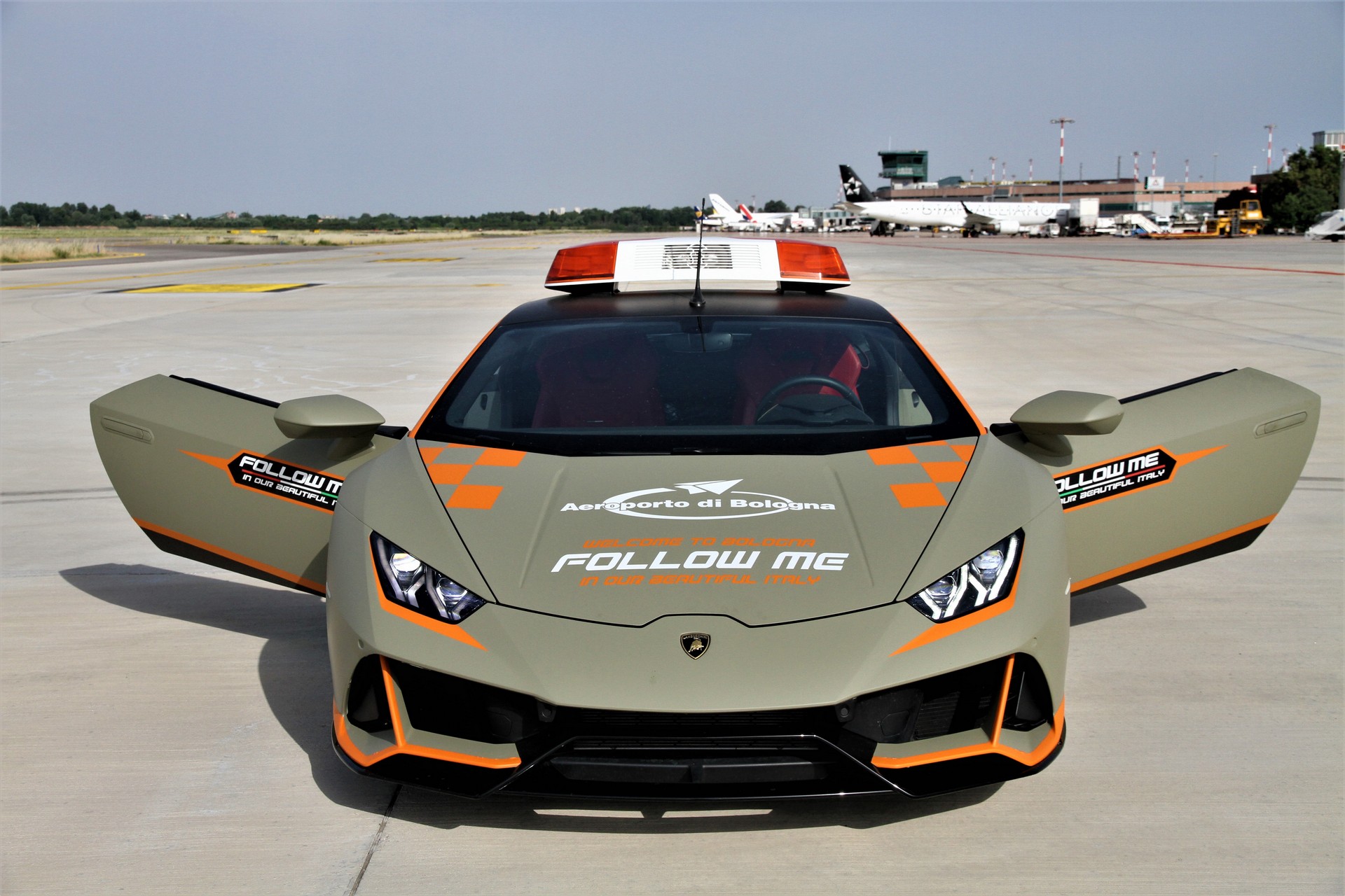 Italy’s Bologna Airport Has The Ultimate Follow Me Car, A Lamborghini Huracan Evo