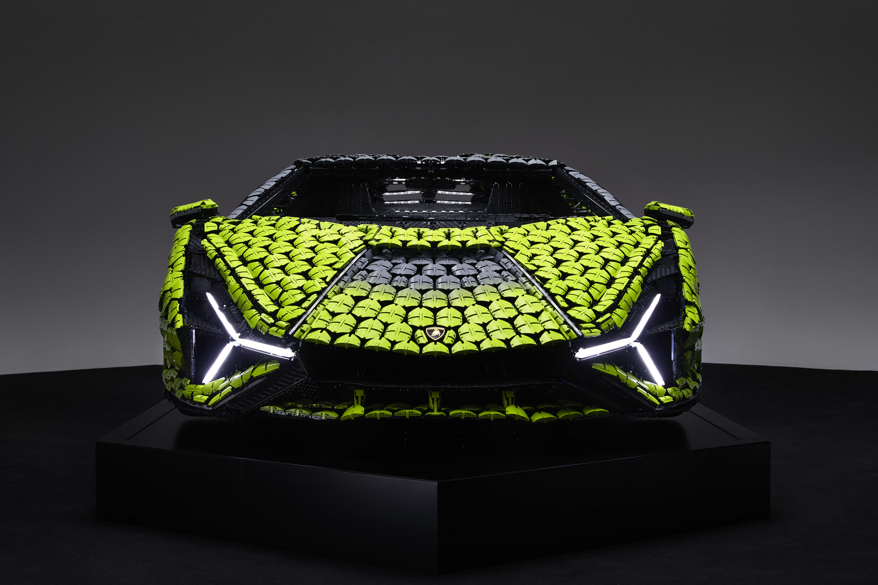 You’ll Wish You Could Buy This Life-Sized Lamborghini Sián Made Entirely Out Of Lego Bricks