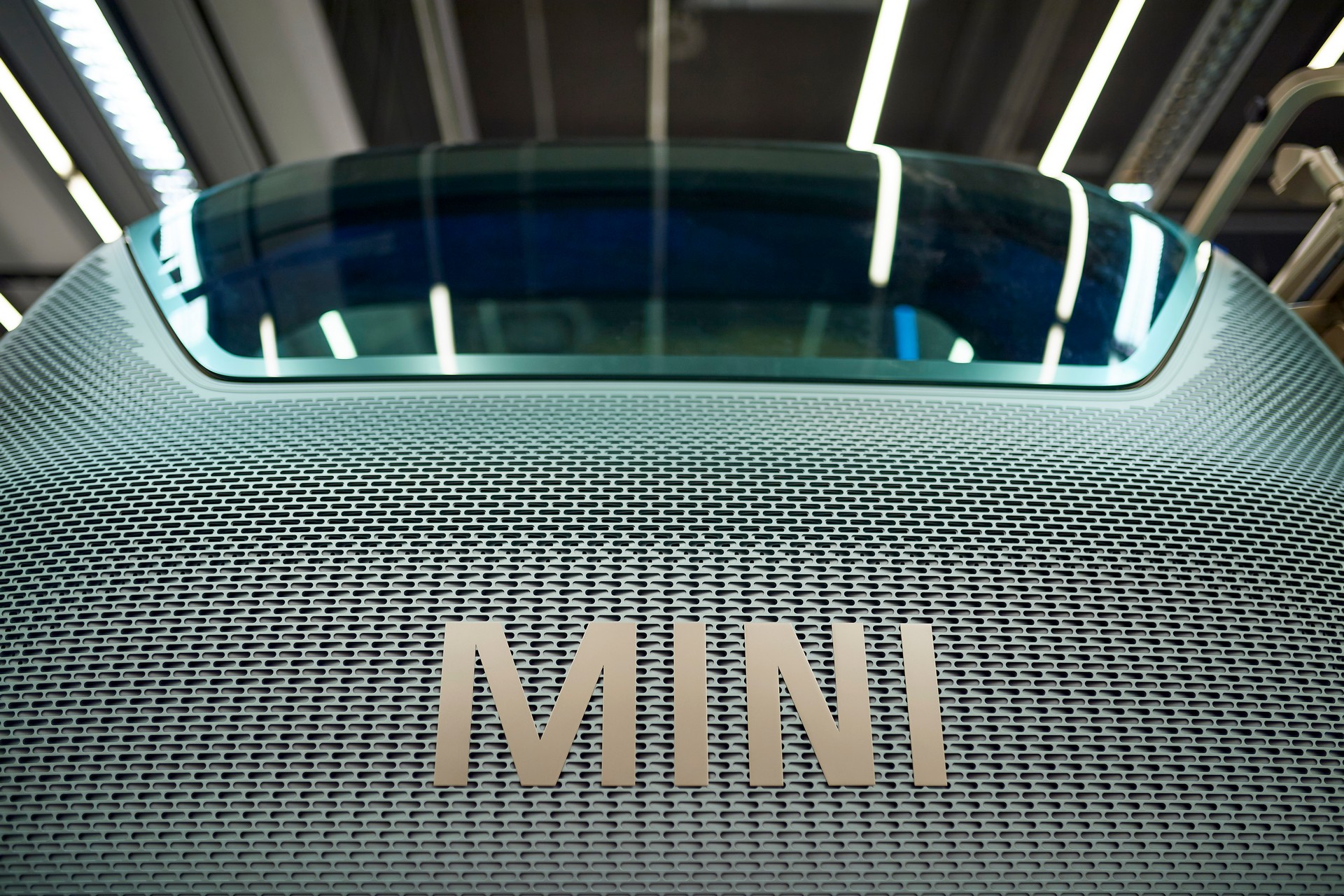 MINI Vision Urbanaut Makes The Jump From Digital To Real Life Concept