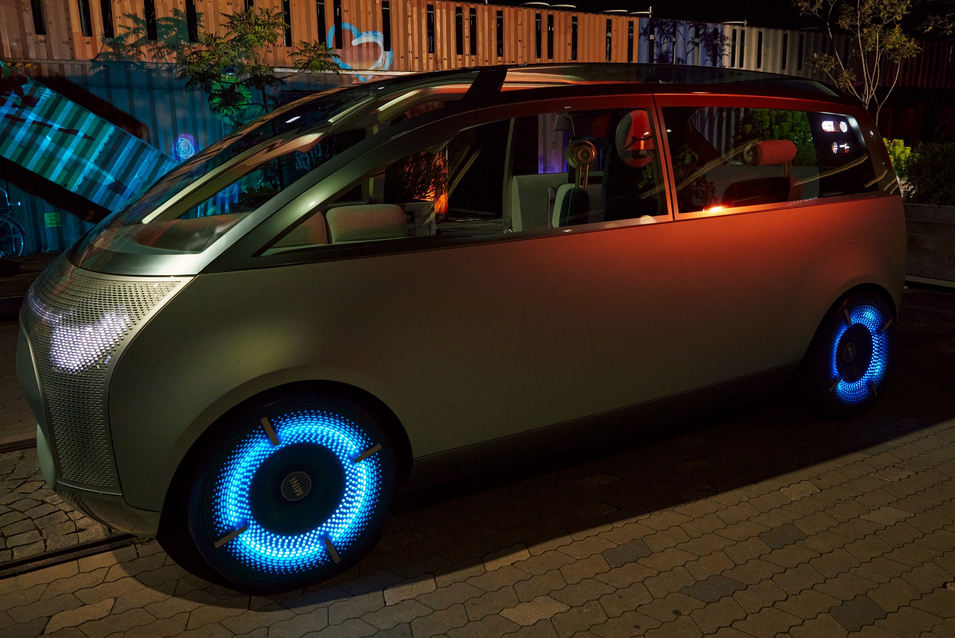 MINI Vision Urbanaut Makes The Jump From Digital To Real Life Concept