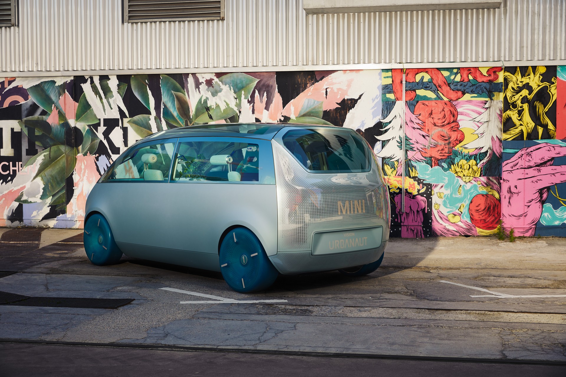 MINI Urbanaut Concept Might Lead To A Production Minivan, Company Says At Munich Motor Show