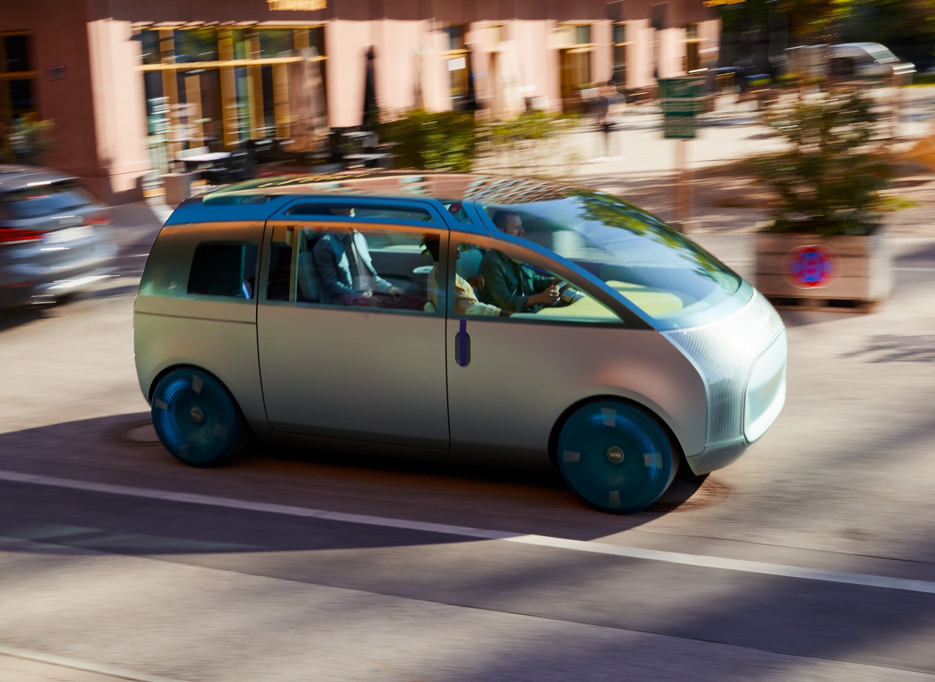 MINI Urbanaut Concept Might Lead To A Production Minivan, Company Says At Munich Motor Show