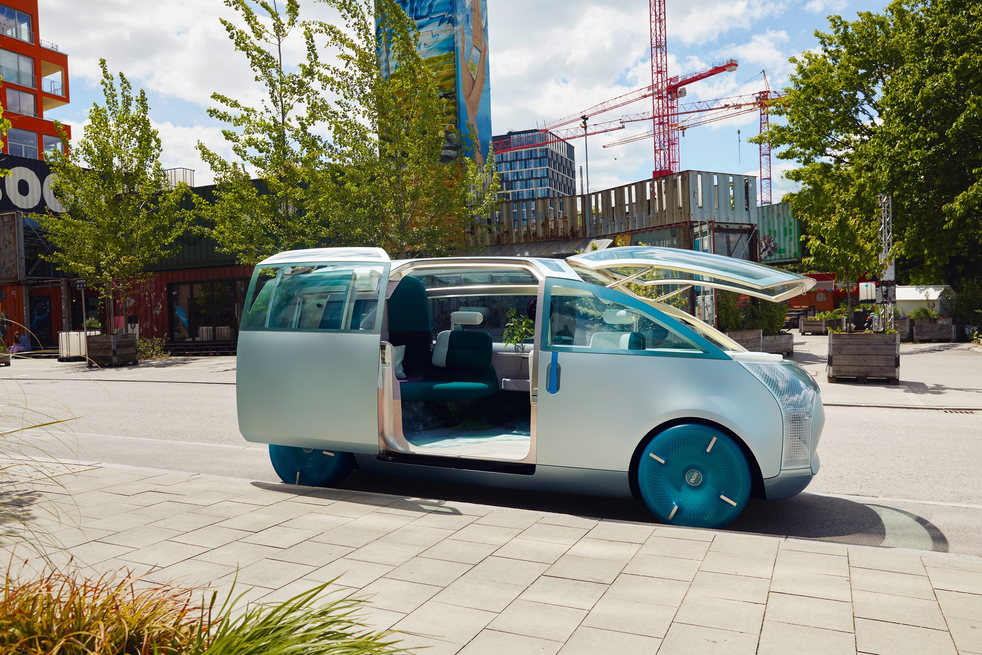 MINI Urbanaut Concept Might Lead To A Production Minivan, Company Says At Munich Motor Show