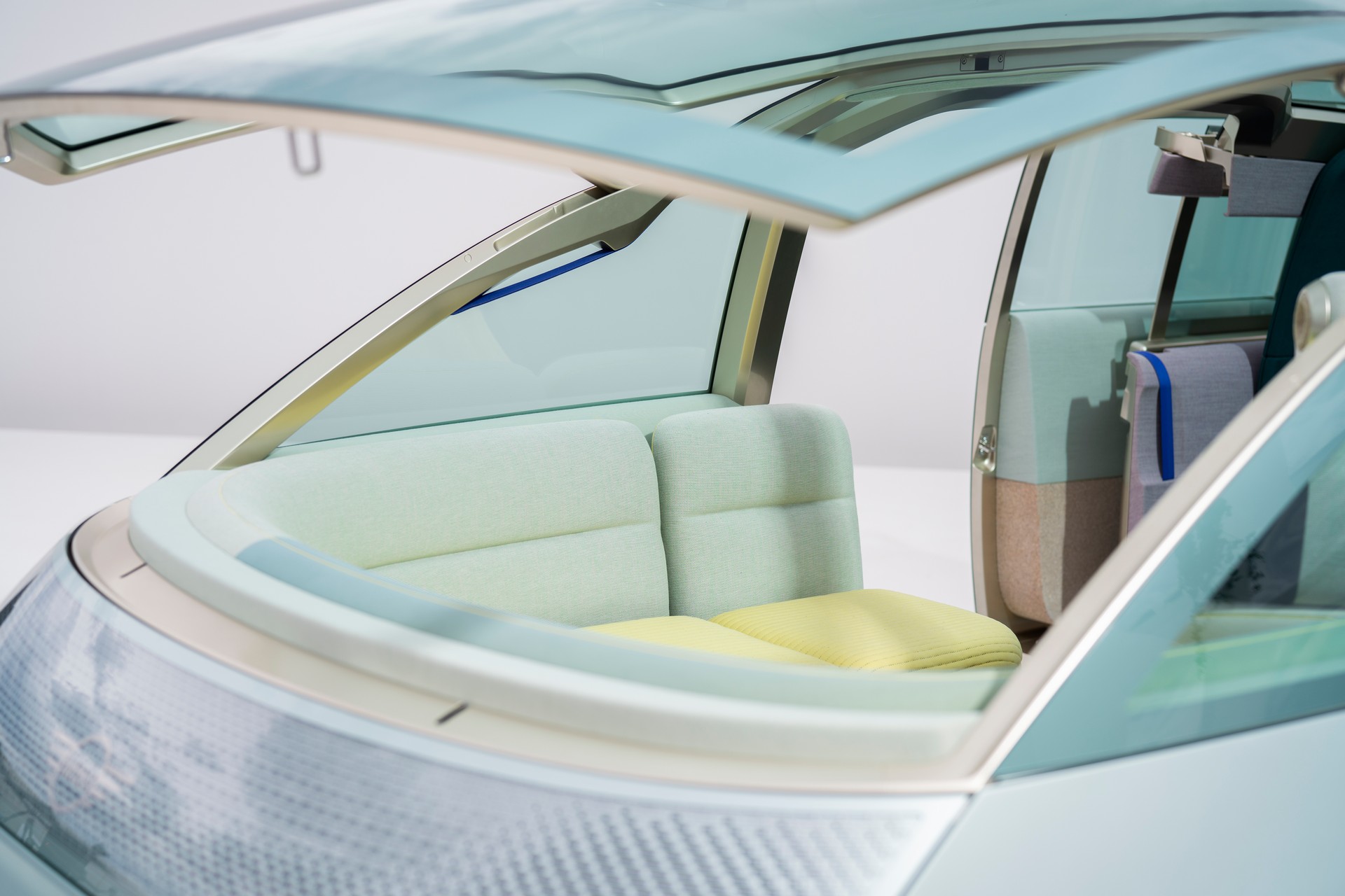 MINI Urbanaut Concept Might Lead To A Production Minivan, Company Says At Munich Motor Show