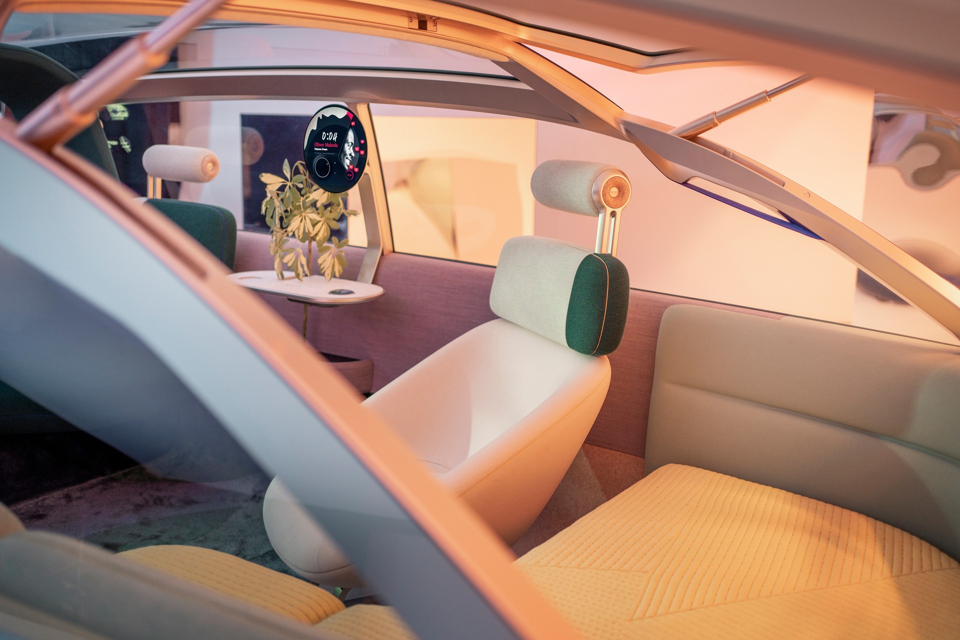 MINI Urbanaut Concept Might Lead To A Production Minivan, Company Says At Munich Motor Show