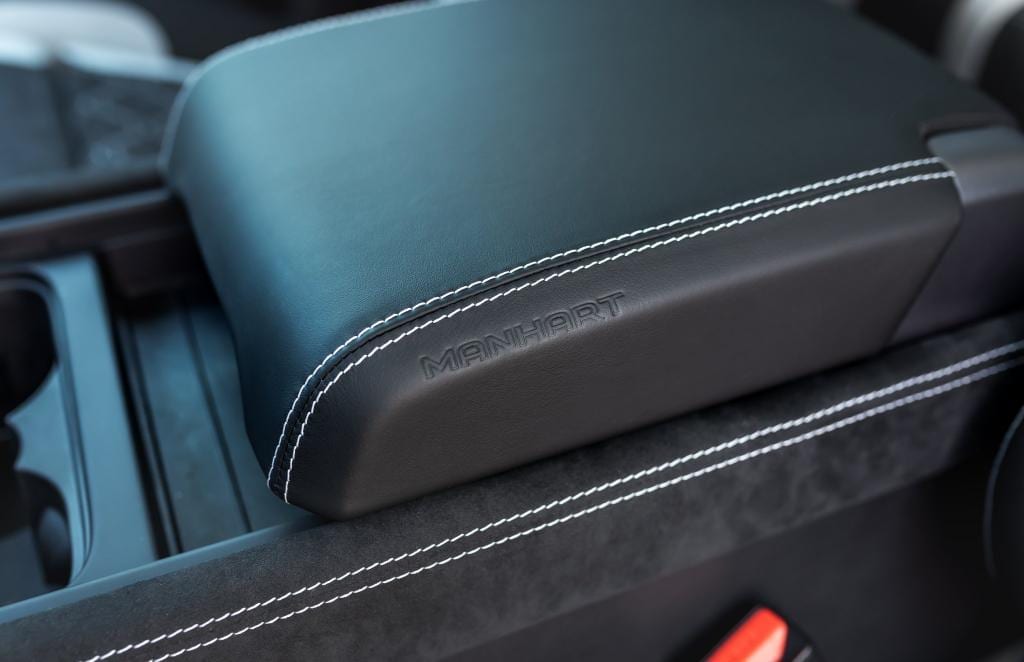 Manhart’s DP 500 Land Rover Defender Adds Power And Badass Looks