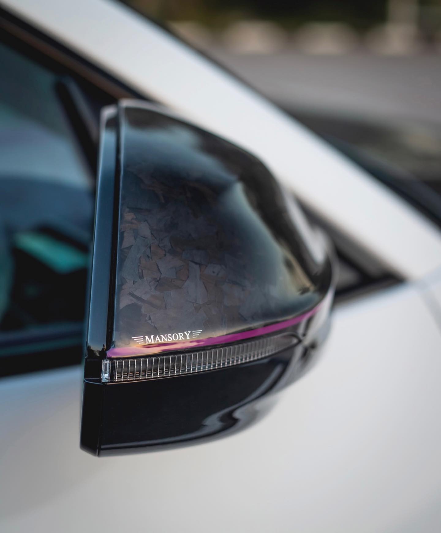 Lamborghini Urus Gets High On Mansory’s Colorful Tuning Mods