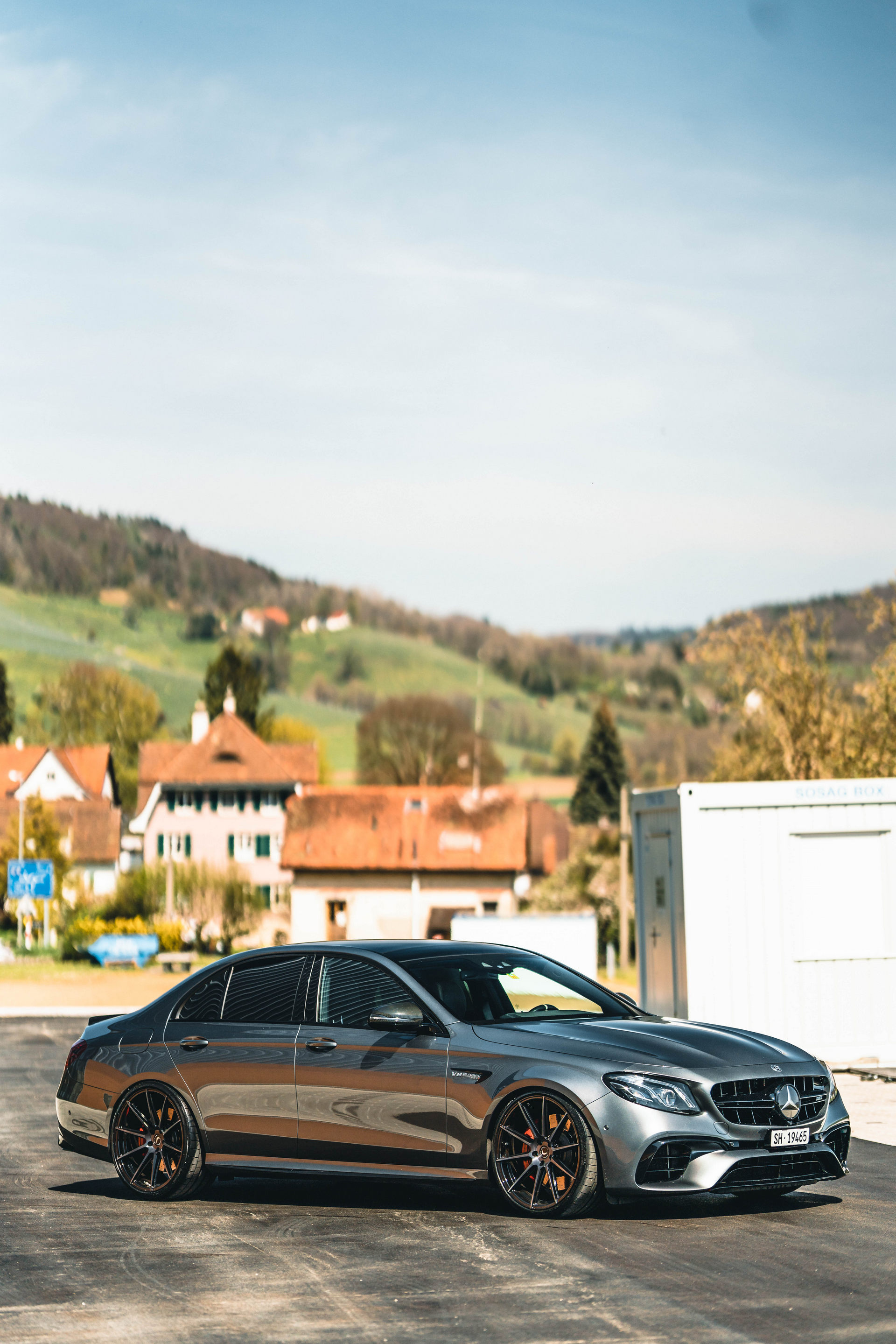 Need To Fill In Those Wheel Arch Gaps? Mercedes-AMG E63 S Tries On 21″ Rims