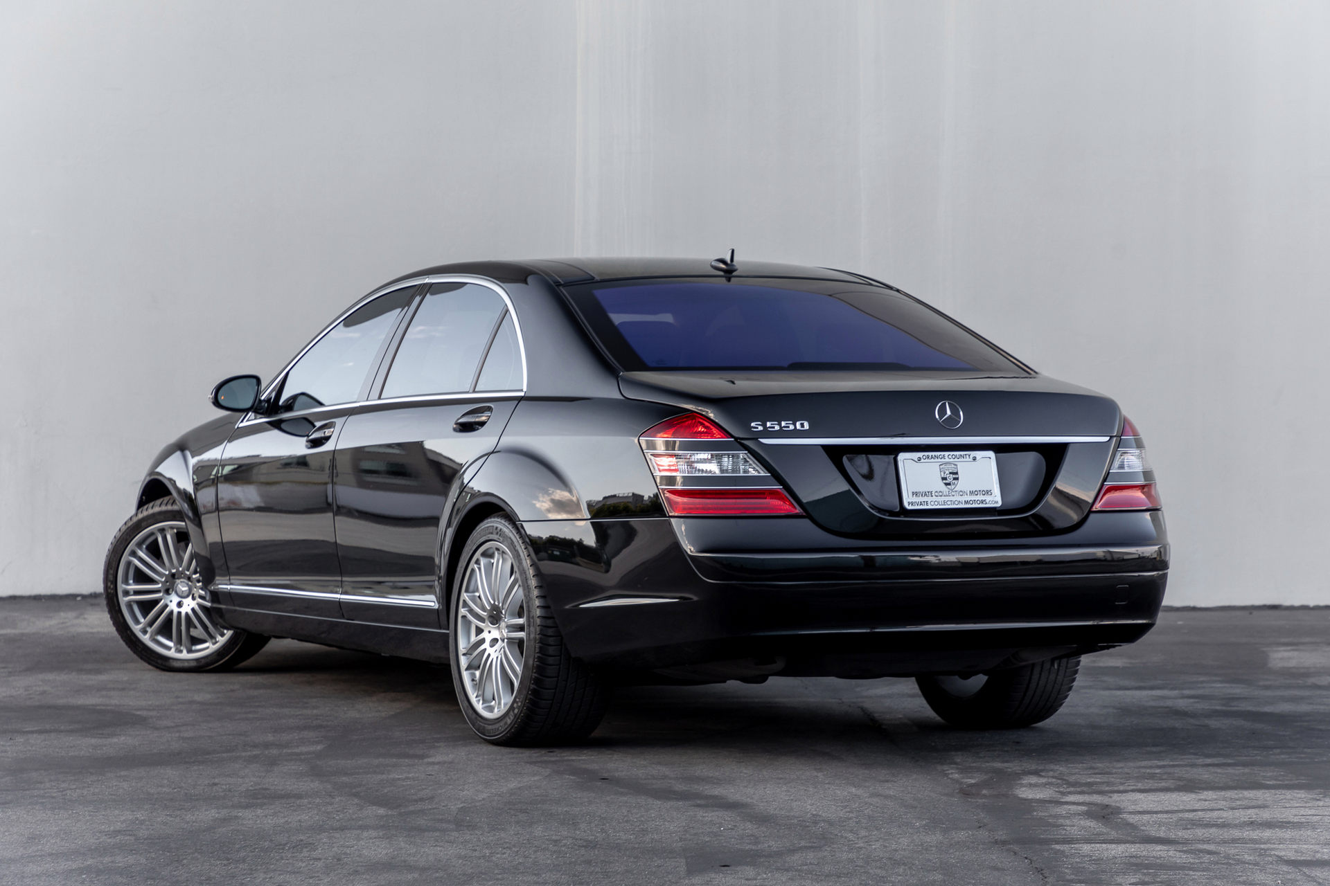 Enjoy The Luxury Of A Mercedes-Benz S550 Without Breaking The Bank