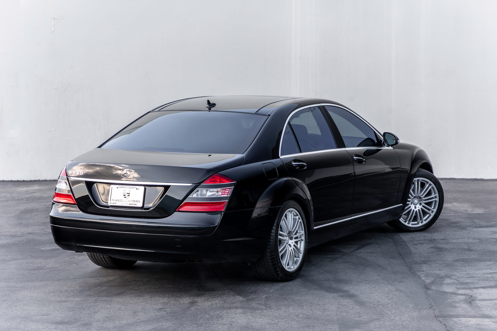Enjoy The Luxury Of A Mercedes-Benz S550 Without Breaking The Bank