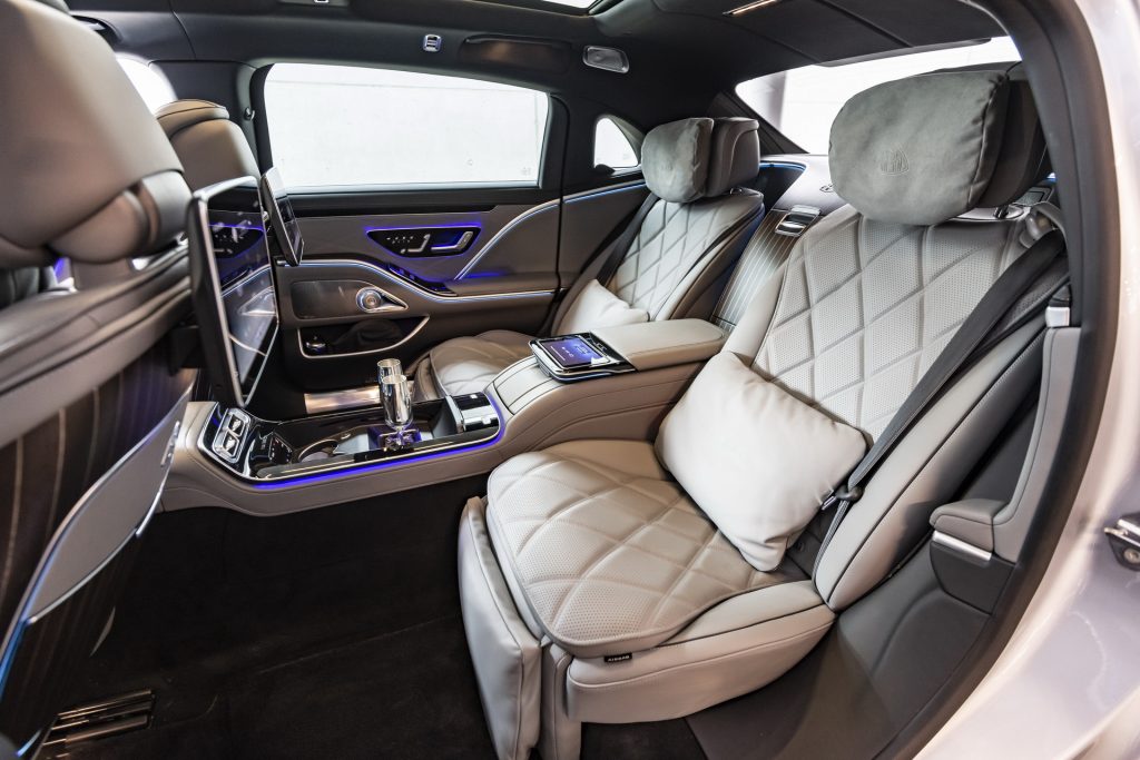 Mercedes maybach автобус
