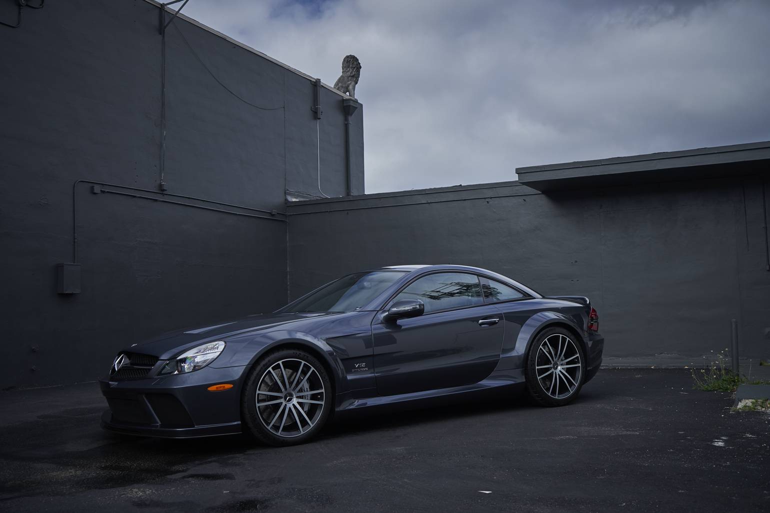 The Mercedes-Benz SL65 AMG Black Series Is An Absolute Brute Of A Car
