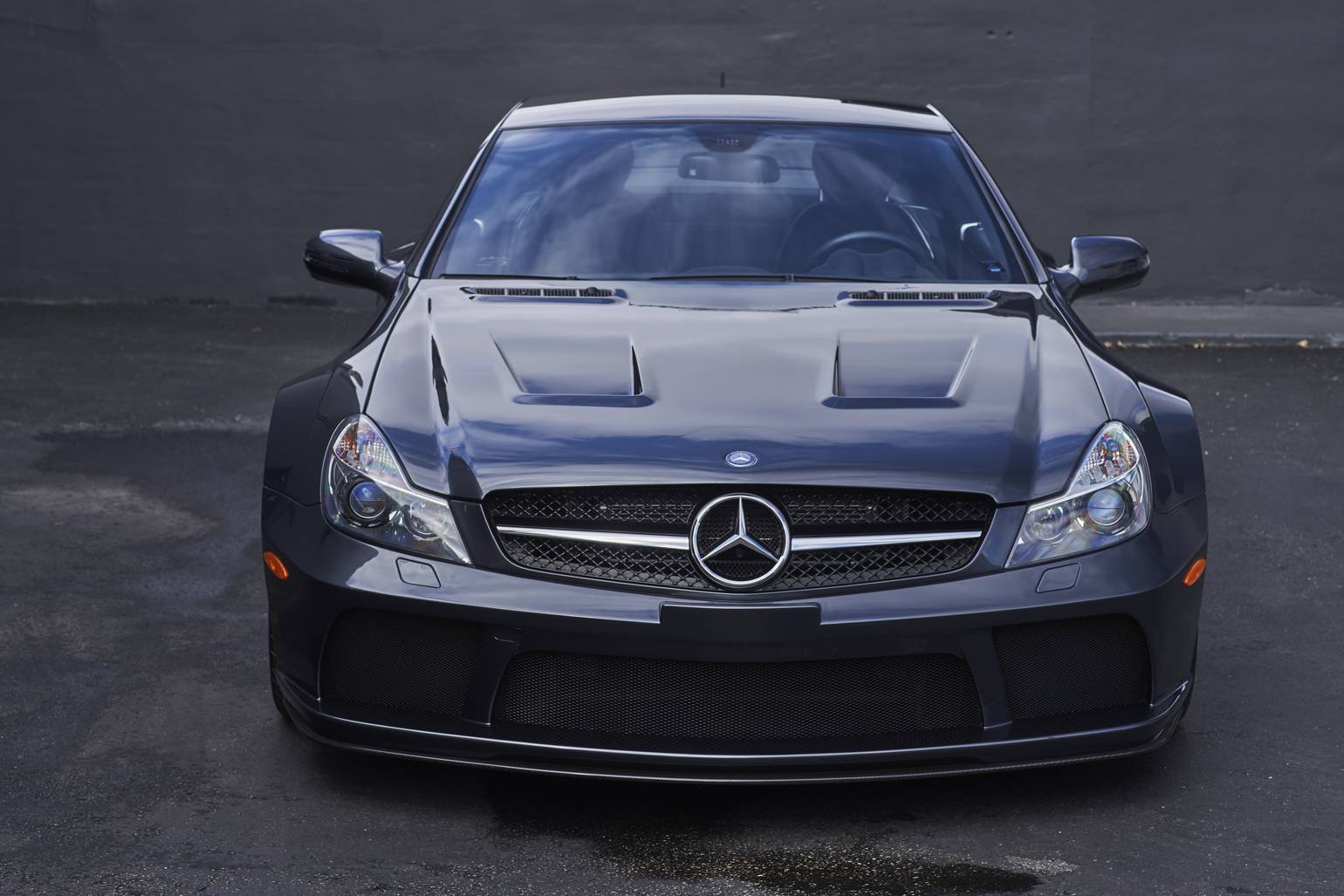 The Mercedes-Benz SL65 AMG Black Series Is An Absolute Brute Of A Car