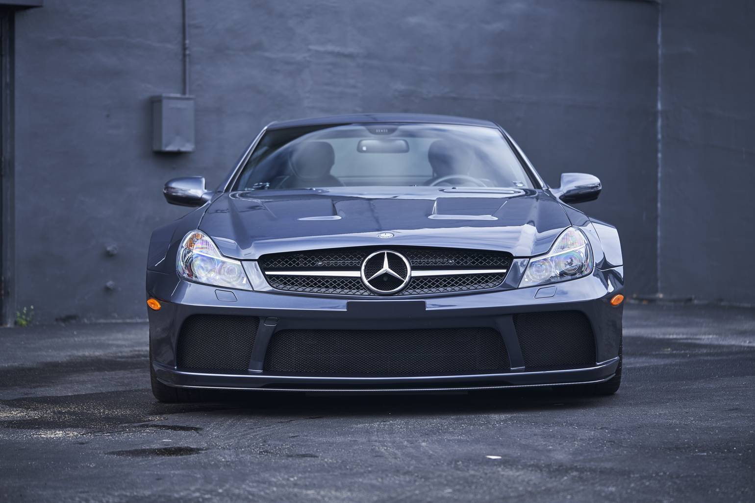 The Mercedes-Benz SL65 AMG Black Series Is An Absolute Brute Of A Car