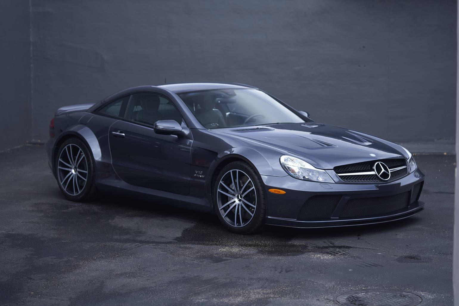 The Mercedes-Benz SL65 AMG Black Series Is An Absolute Brute Of A Car